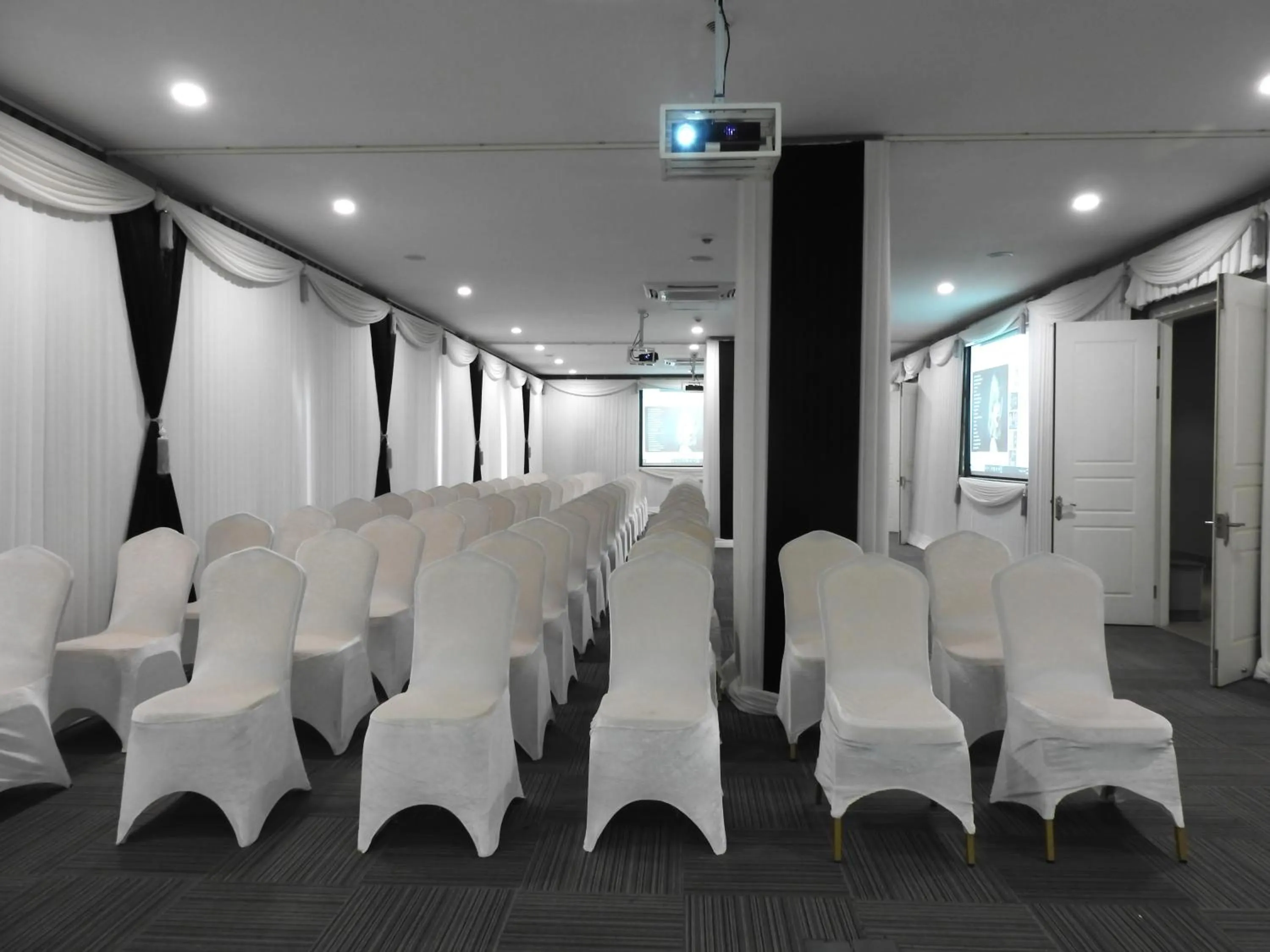 Meeting/conference room in Cambodian Country Club