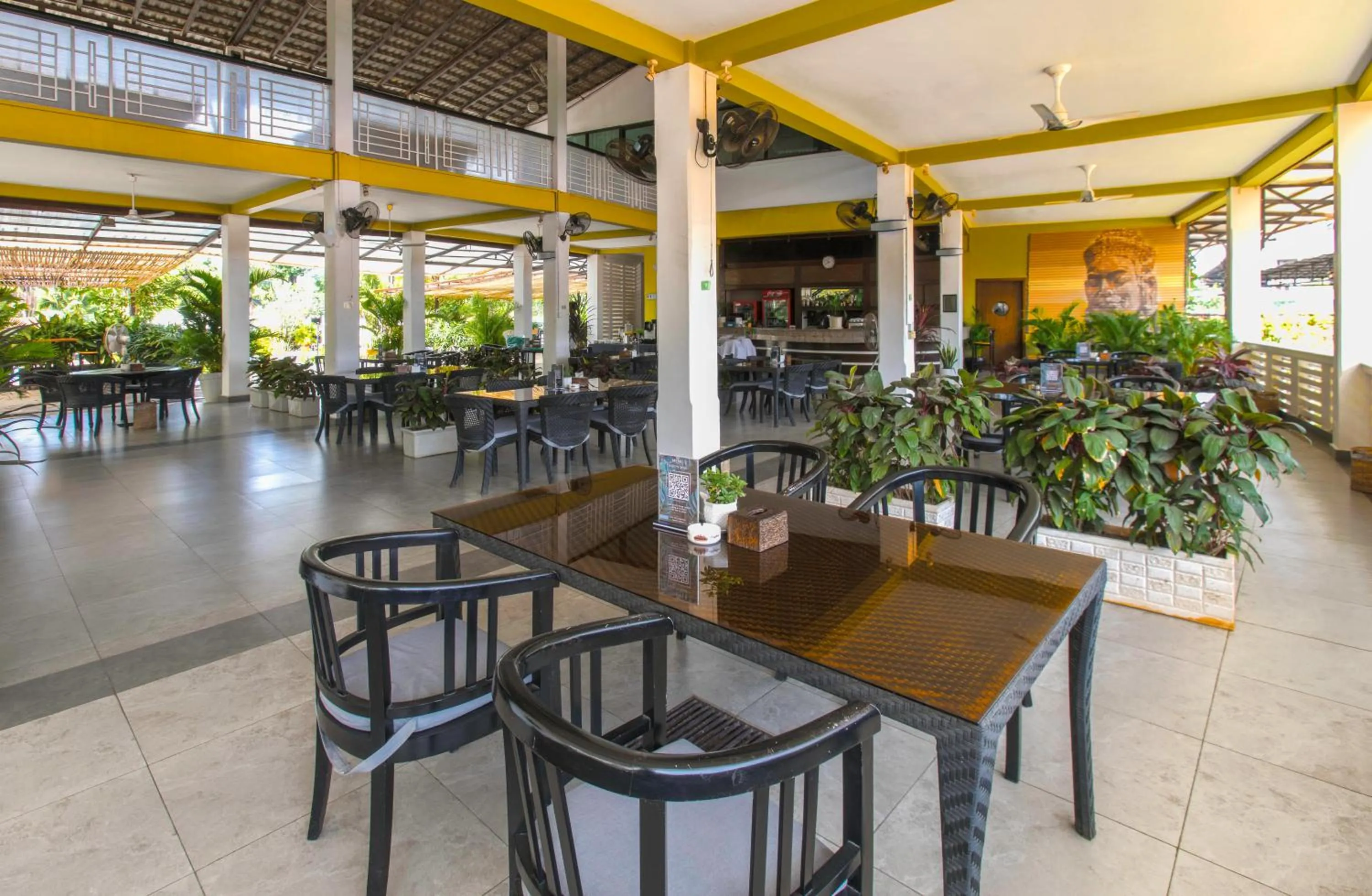 Restaurant/places to eat in Cambodian Country Club