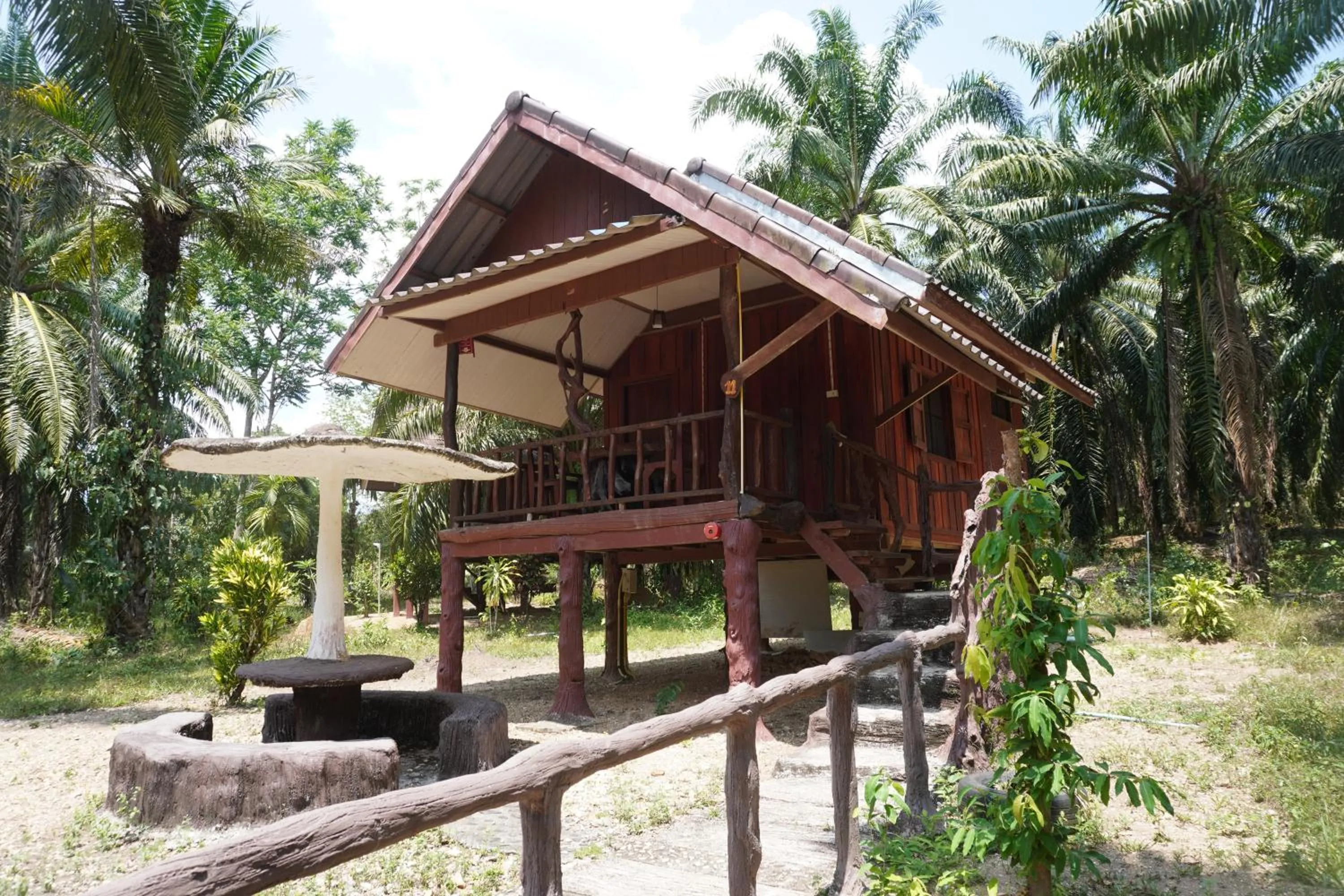 Property building in Khao Sok Palmview Resort