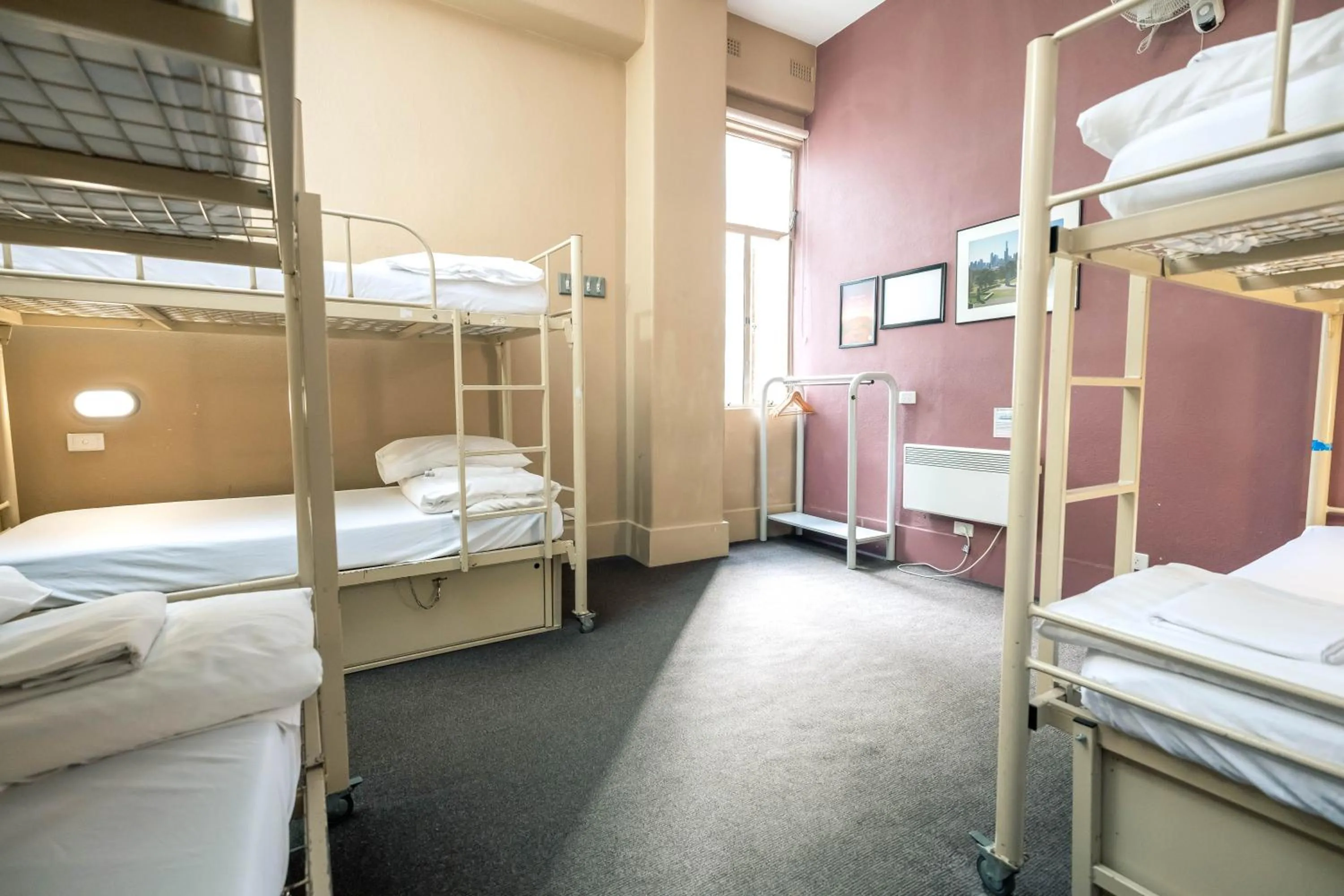 Bedroom, Bed in YHA Melbourne Central