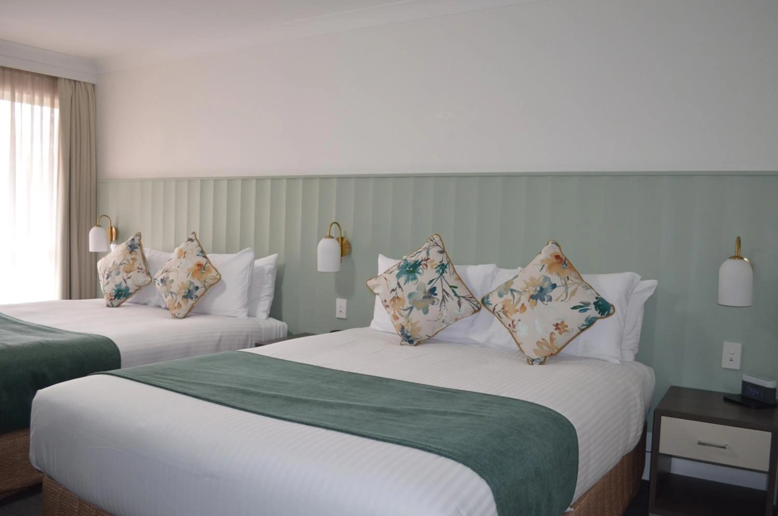 Bed in Bathurst Motor Inn