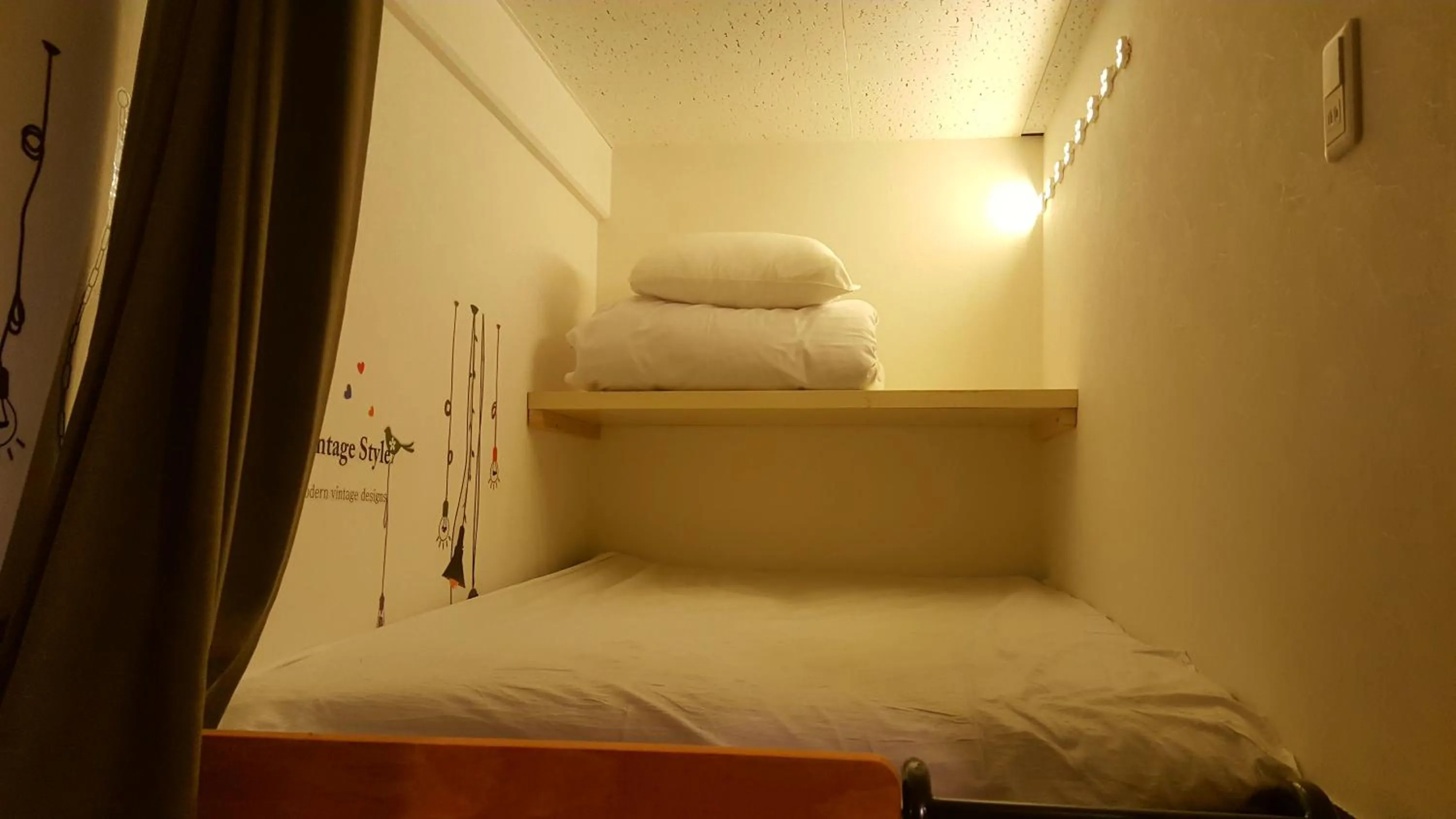 Bed in Shinjuku Sky hostel