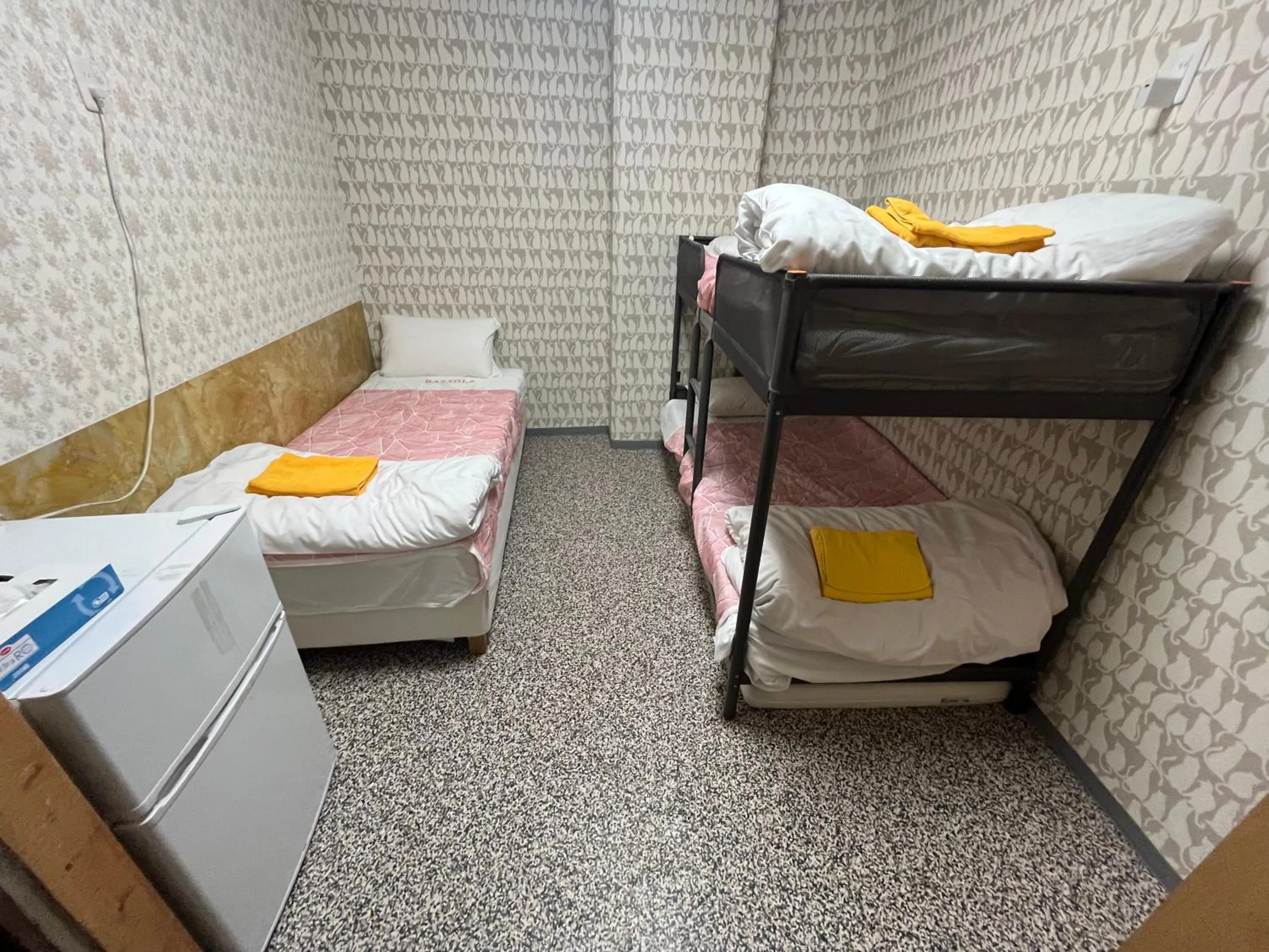 Bed in Shinjuku Sky hostel