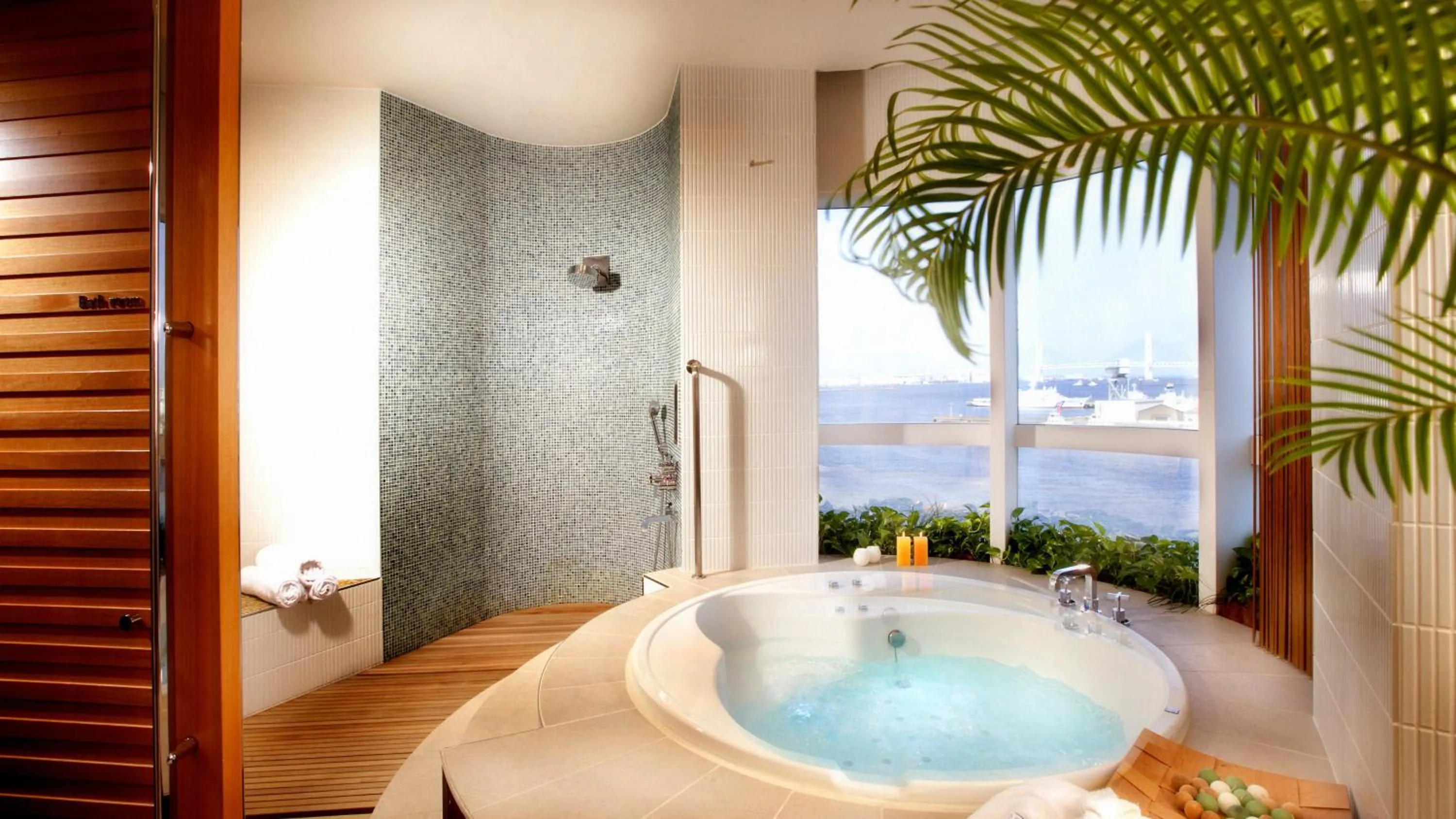 Spa and wellness centre/facilities in InterContinental Yokohama Grand by IHG