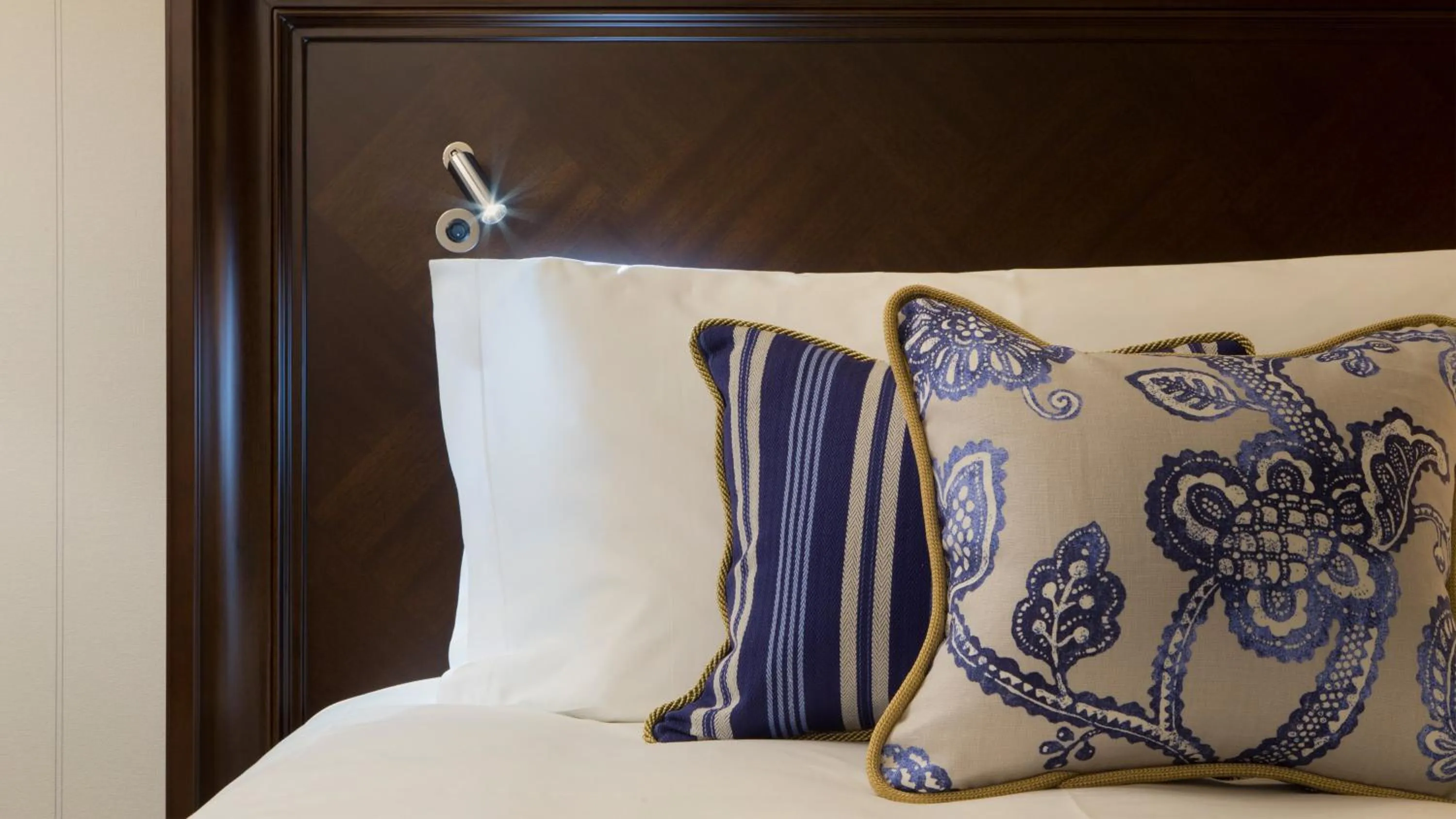 Photo of the whole room, Bed in InterContinental Yokohama Grand by IHG