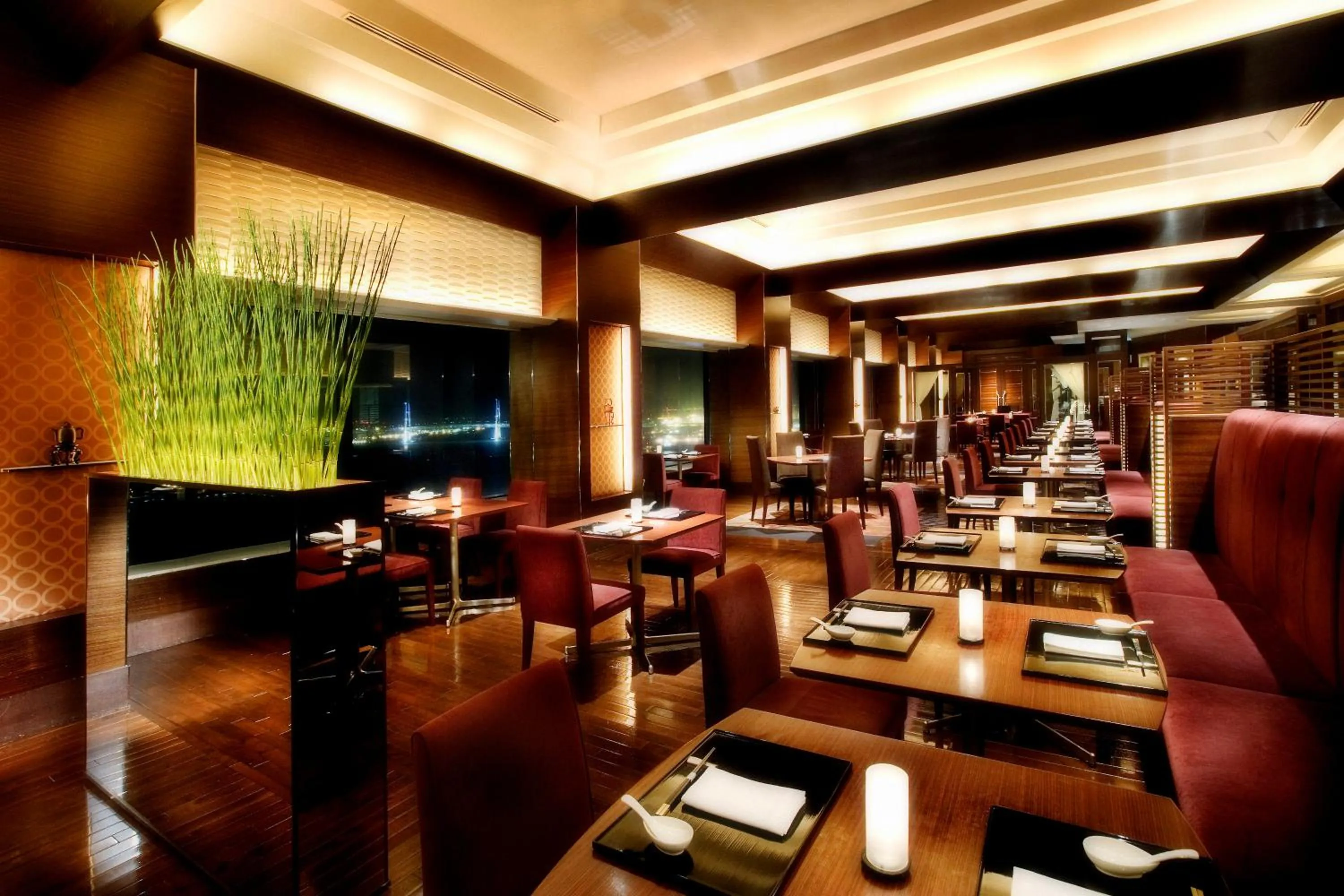 Restaurant/places to eat in InterContinental Yokohama Grand by IHG