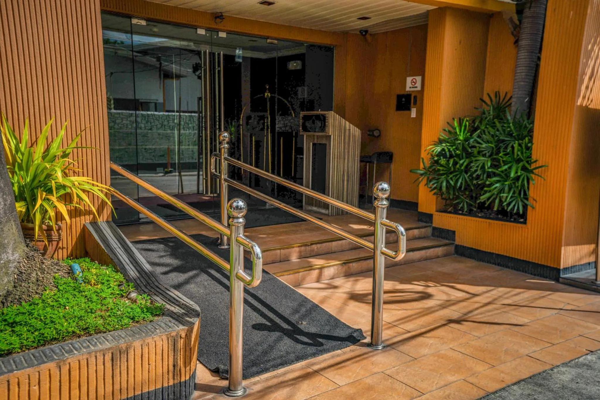 Fields Plaza Hotel by ABC