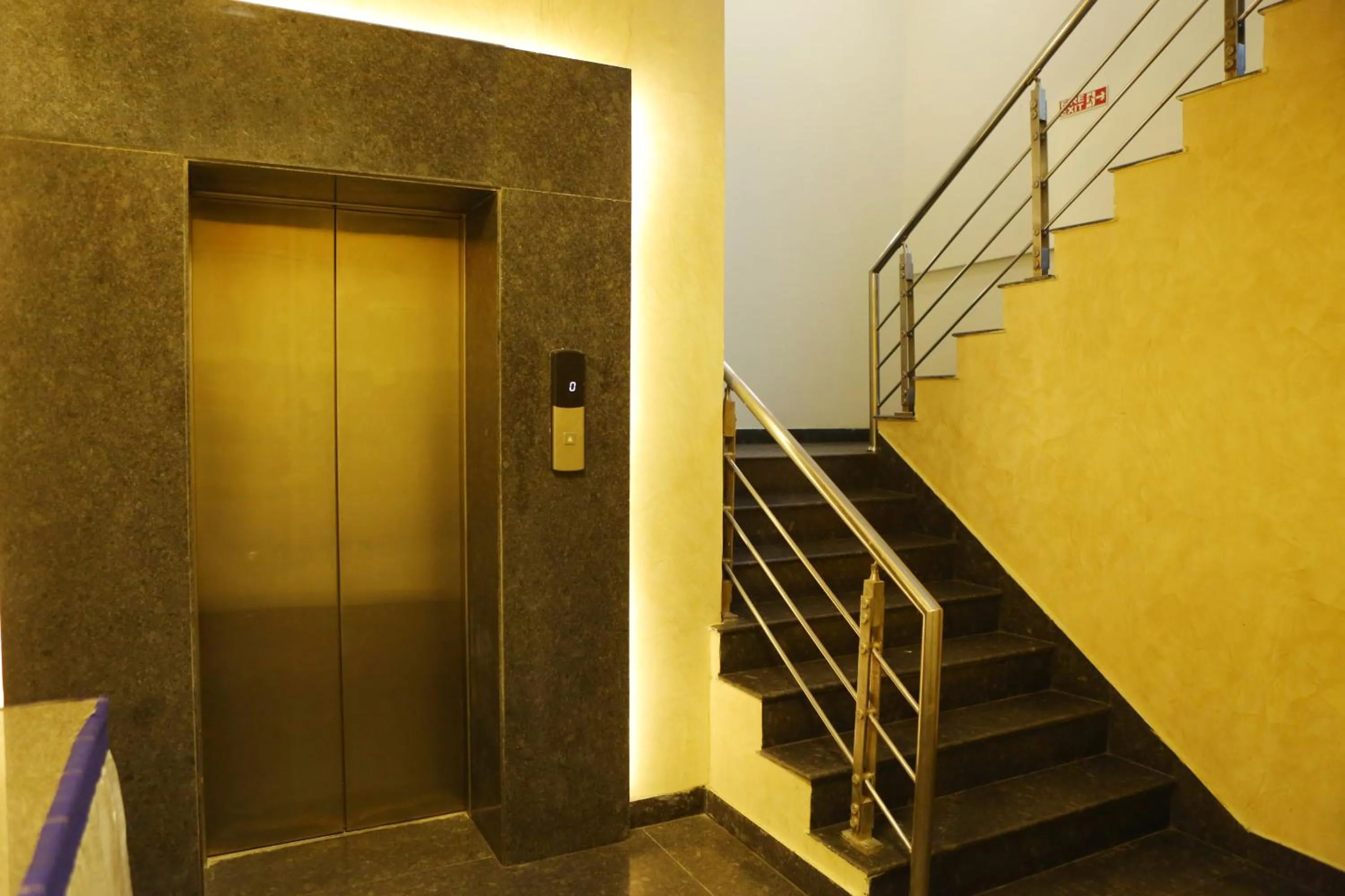 elevator in Karon Hotels - Lajpat Nagar
