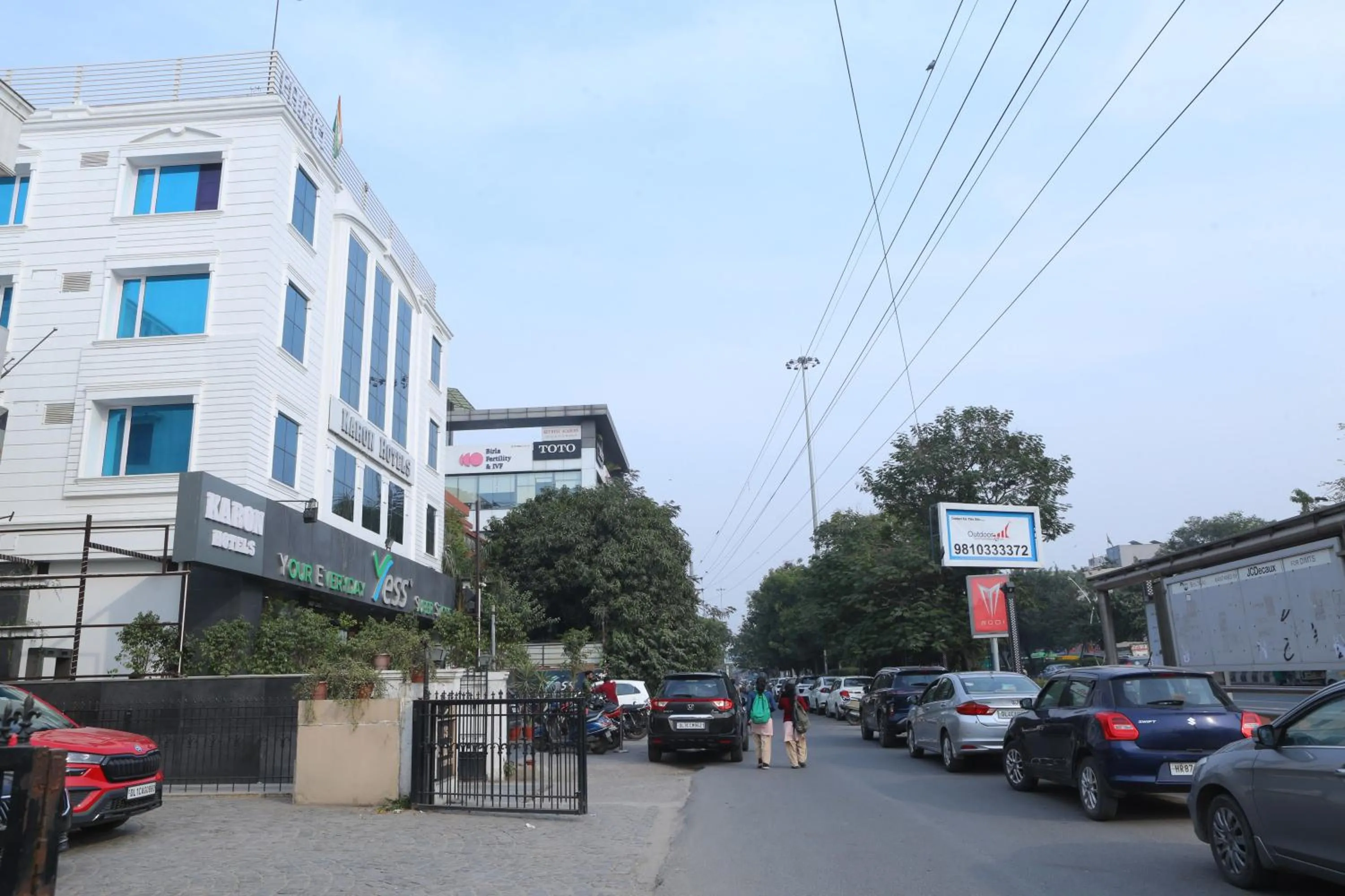 Property building in Karon Hotels - Lajpat Nagar