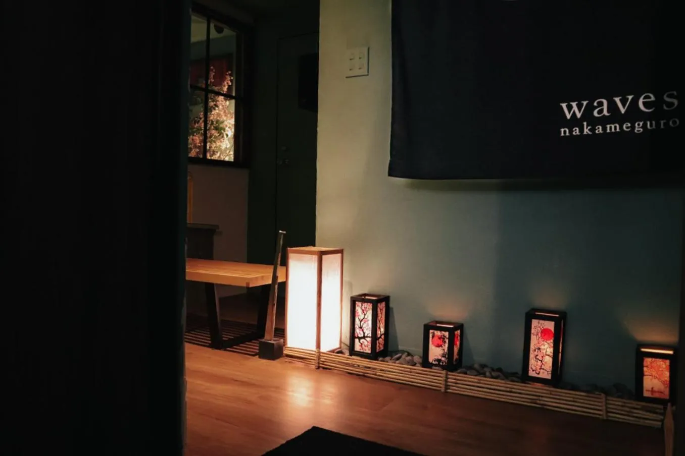 waves nakameguro