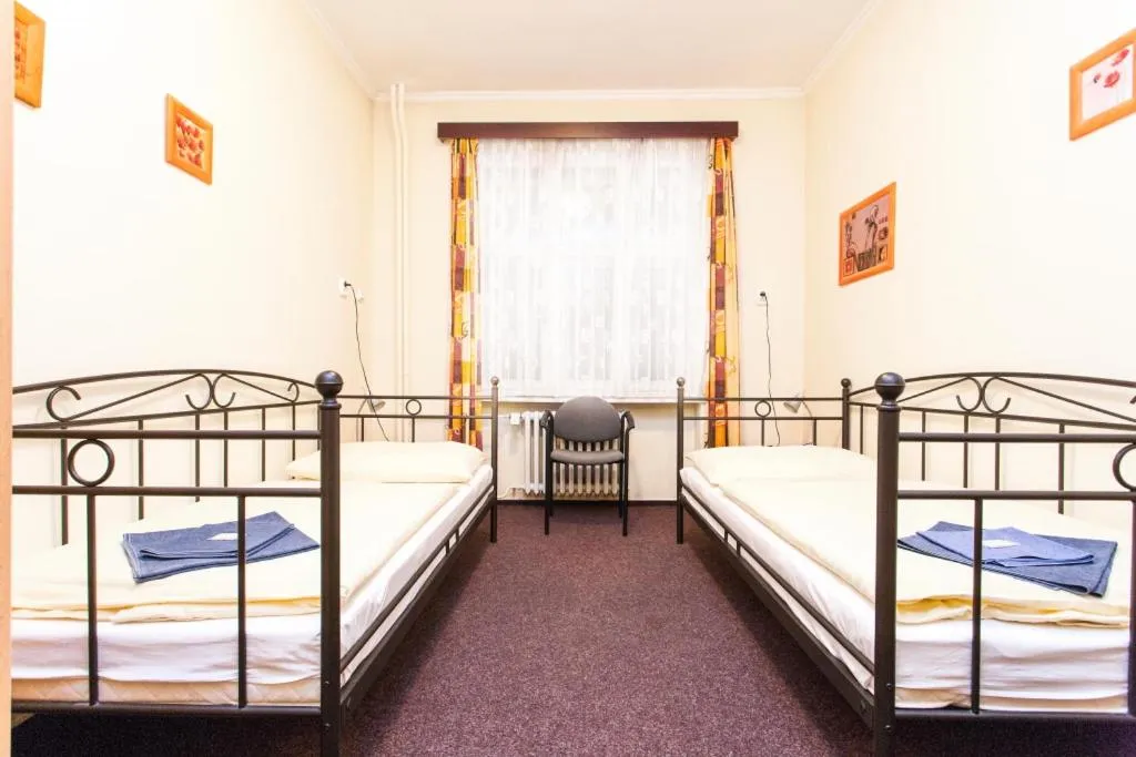 Photo of the whole room, Bed in Hotel Grand