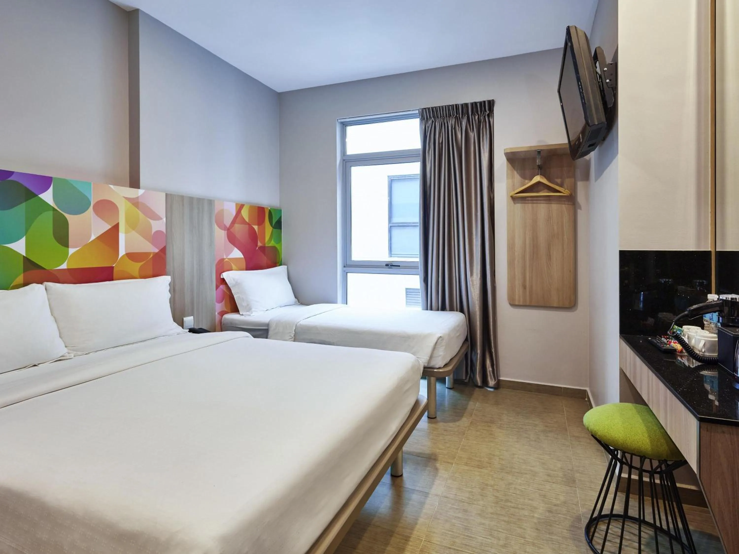 Bedroom, Bed in ibis budget Singapore Clarke Quay