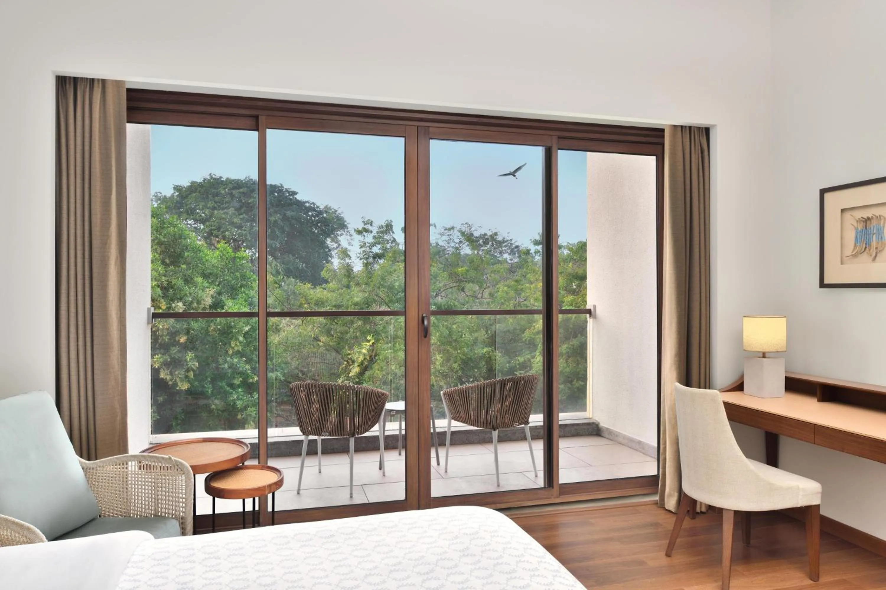 Photo of the whole room, Bed in Sheraton Grand Chennai Resort & Spa