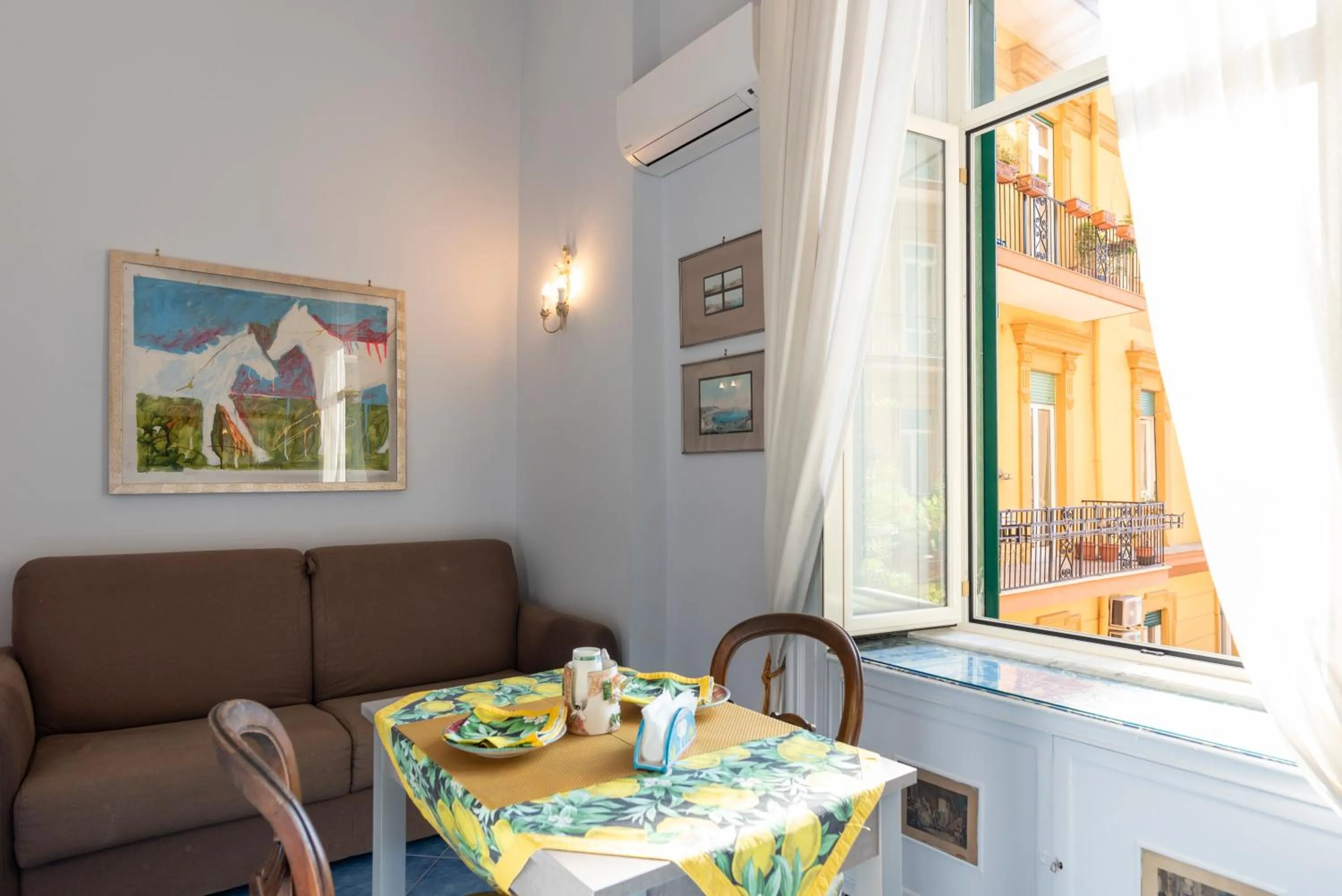 Dining area in B&B Le Stanze Dei Mille