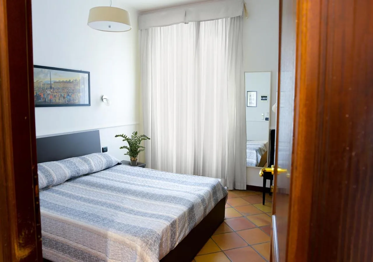 Bedroom, Bed in GH Colosseum