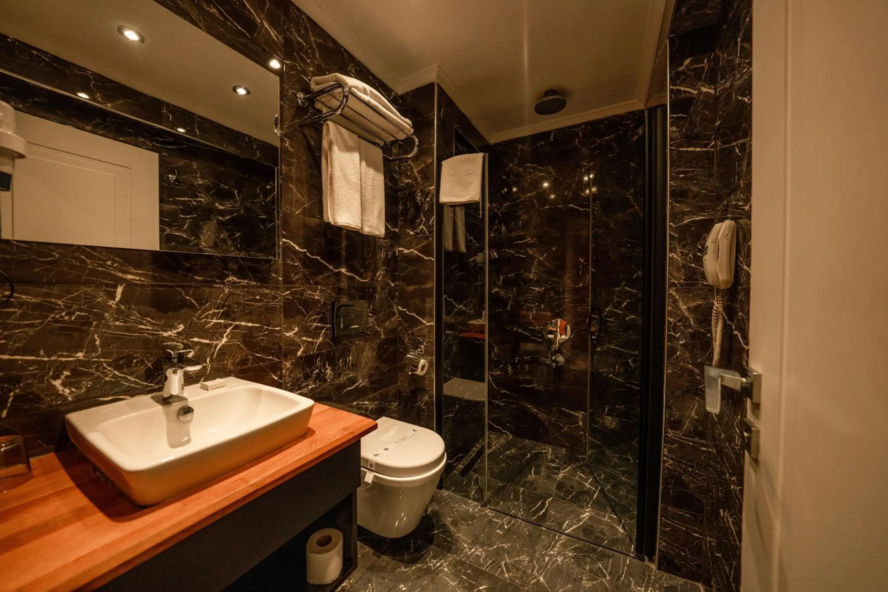 Bathroom in Alfa Suites & SPA