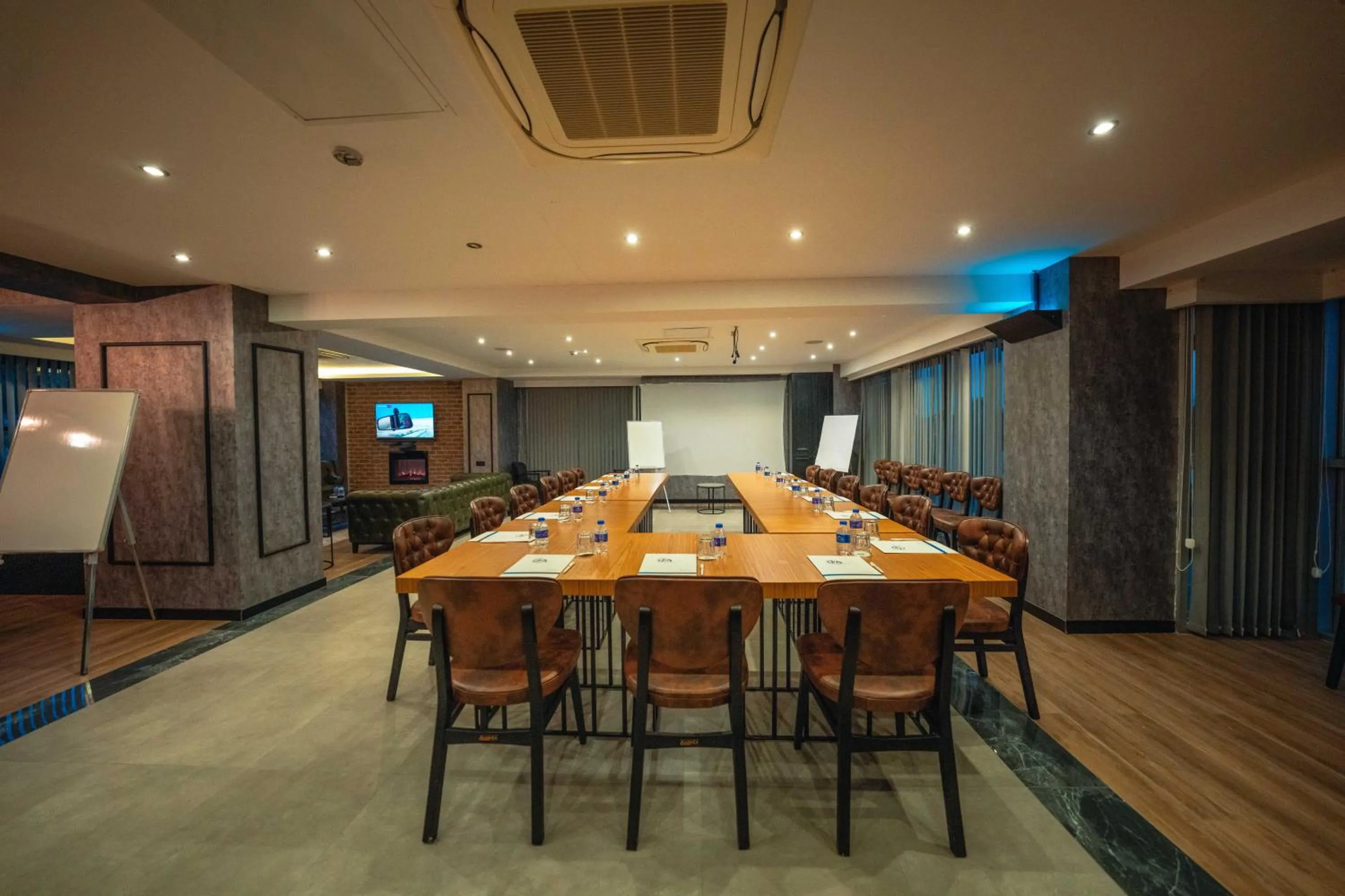 Meeting/conference room in Alfa Suites & SPA