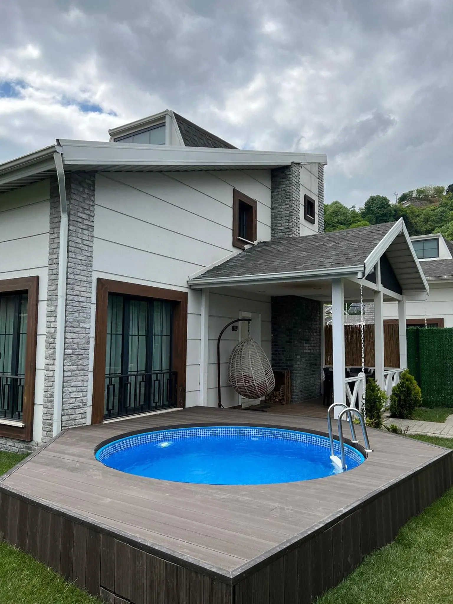 Swimming pool in Alfa Suites & SPA