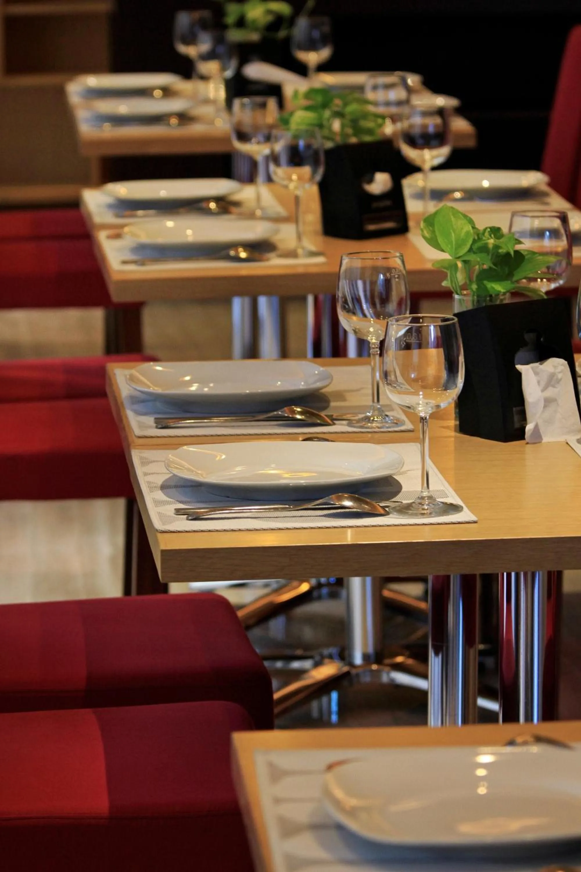 Restaurant/places to eat in Ohana Hotel Kuta