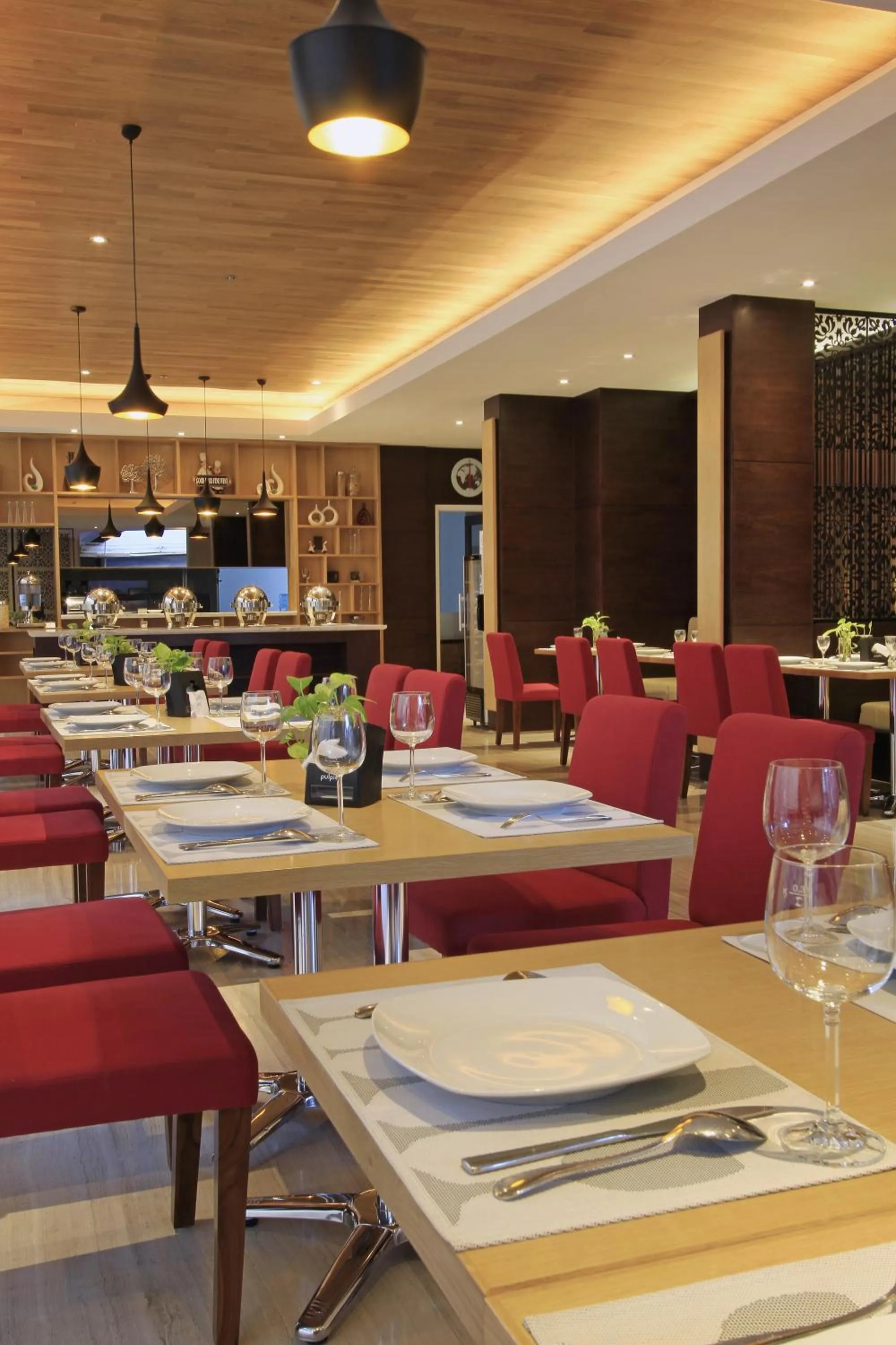 Restaurant/places to eat in Ohana Hotel Kuta