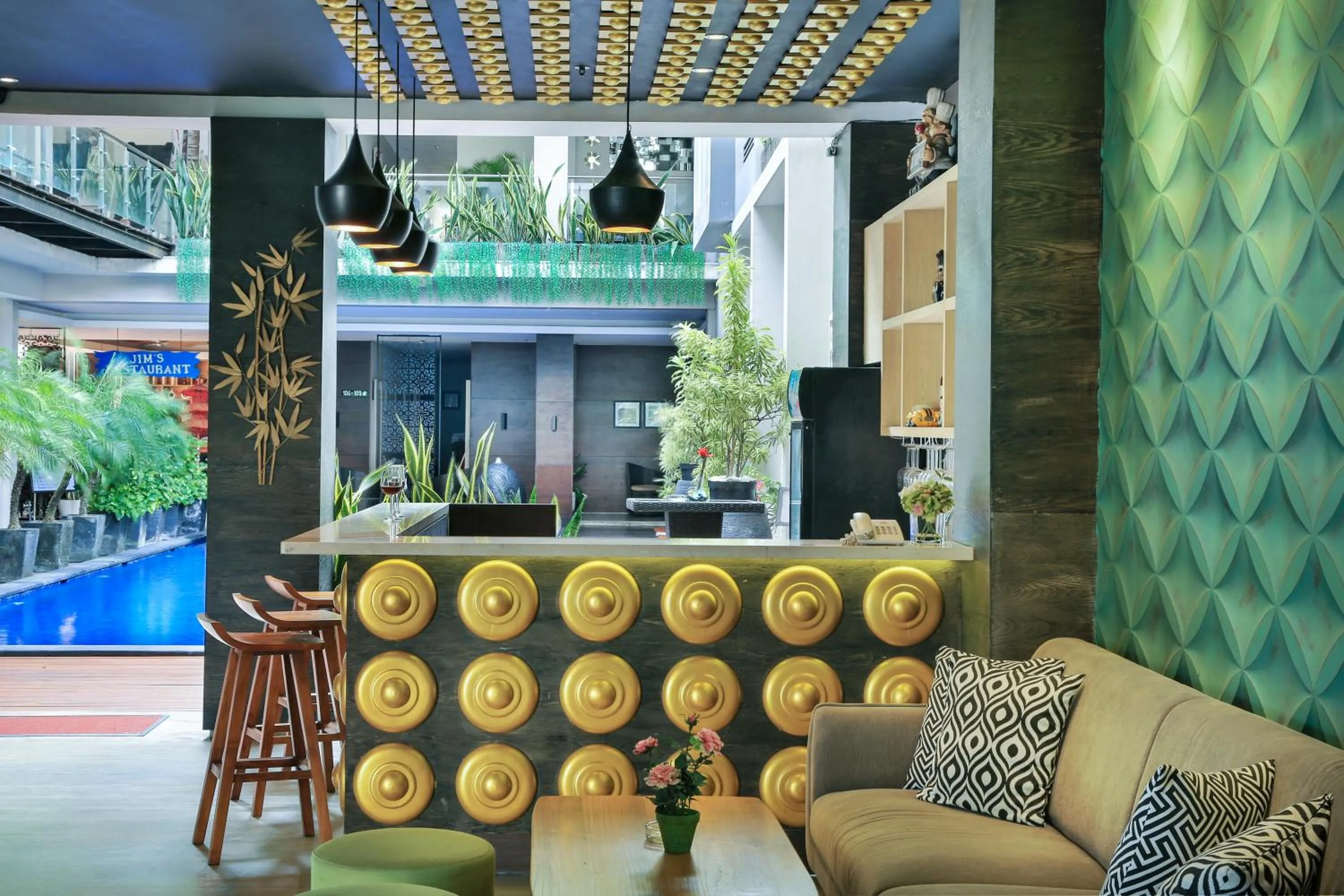 Lounge or bar in Ohana Hotel Kuta