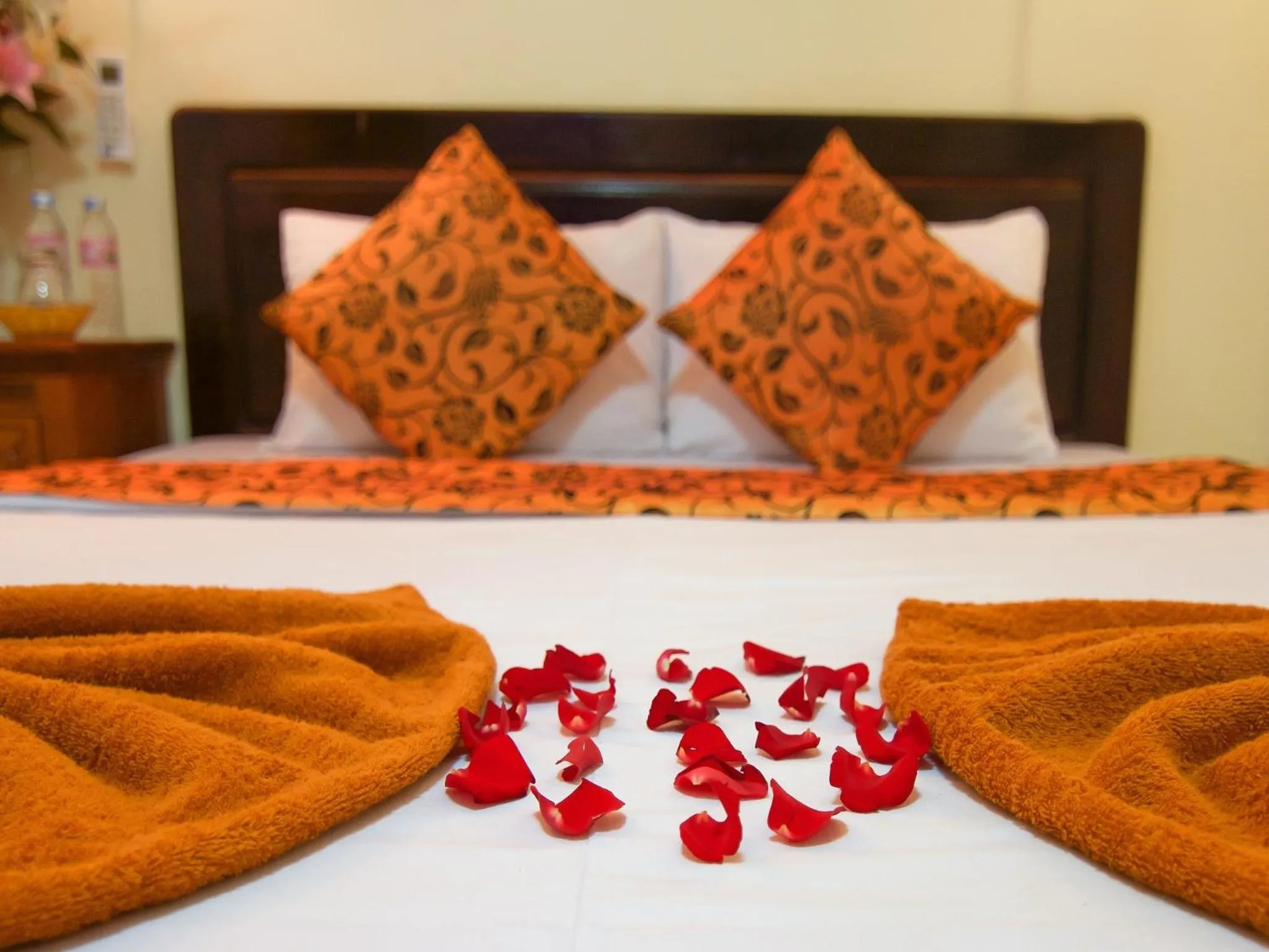 Balcony/Terrace, Bed in Angkor Mithona Guesthouse