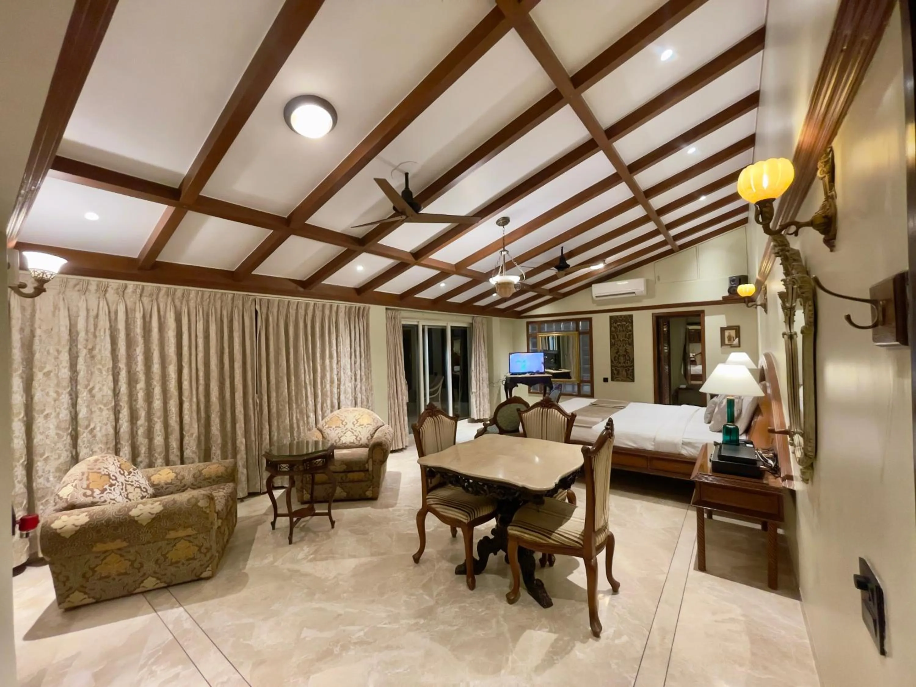 TV and multimedia in Ramsukh Resorts and Spa