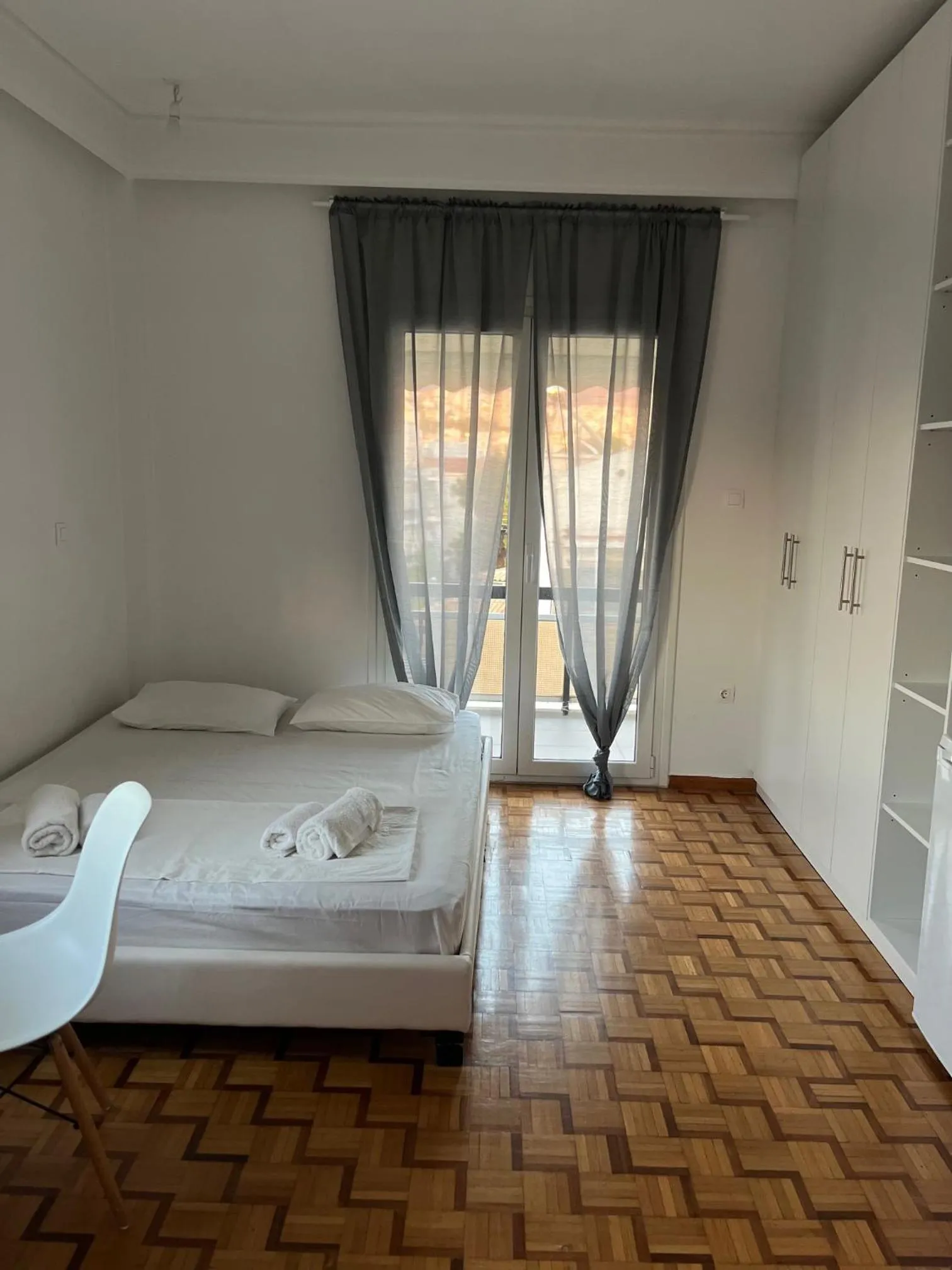 Bed in Acropolis View