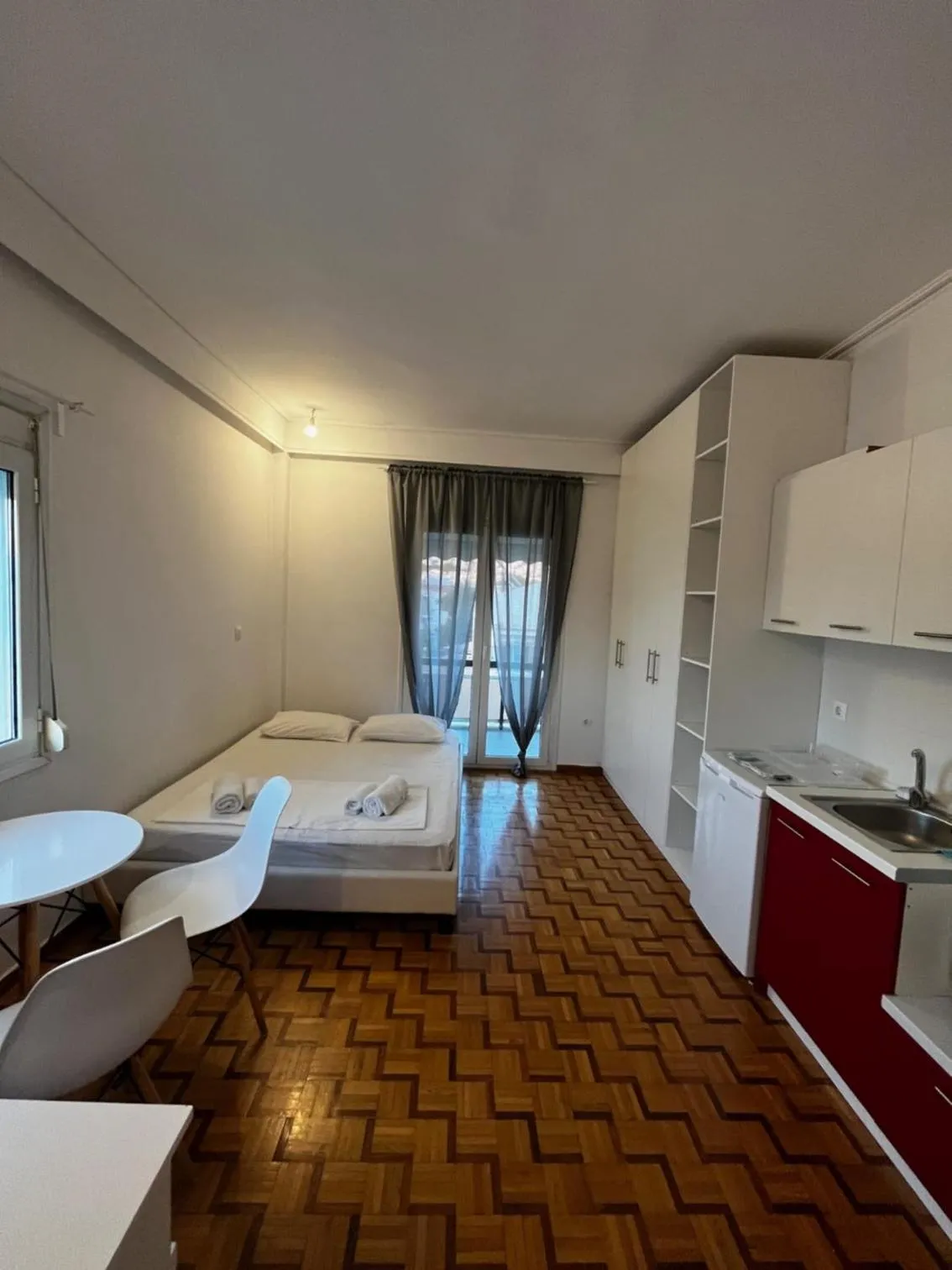 Bed in Acropolis View