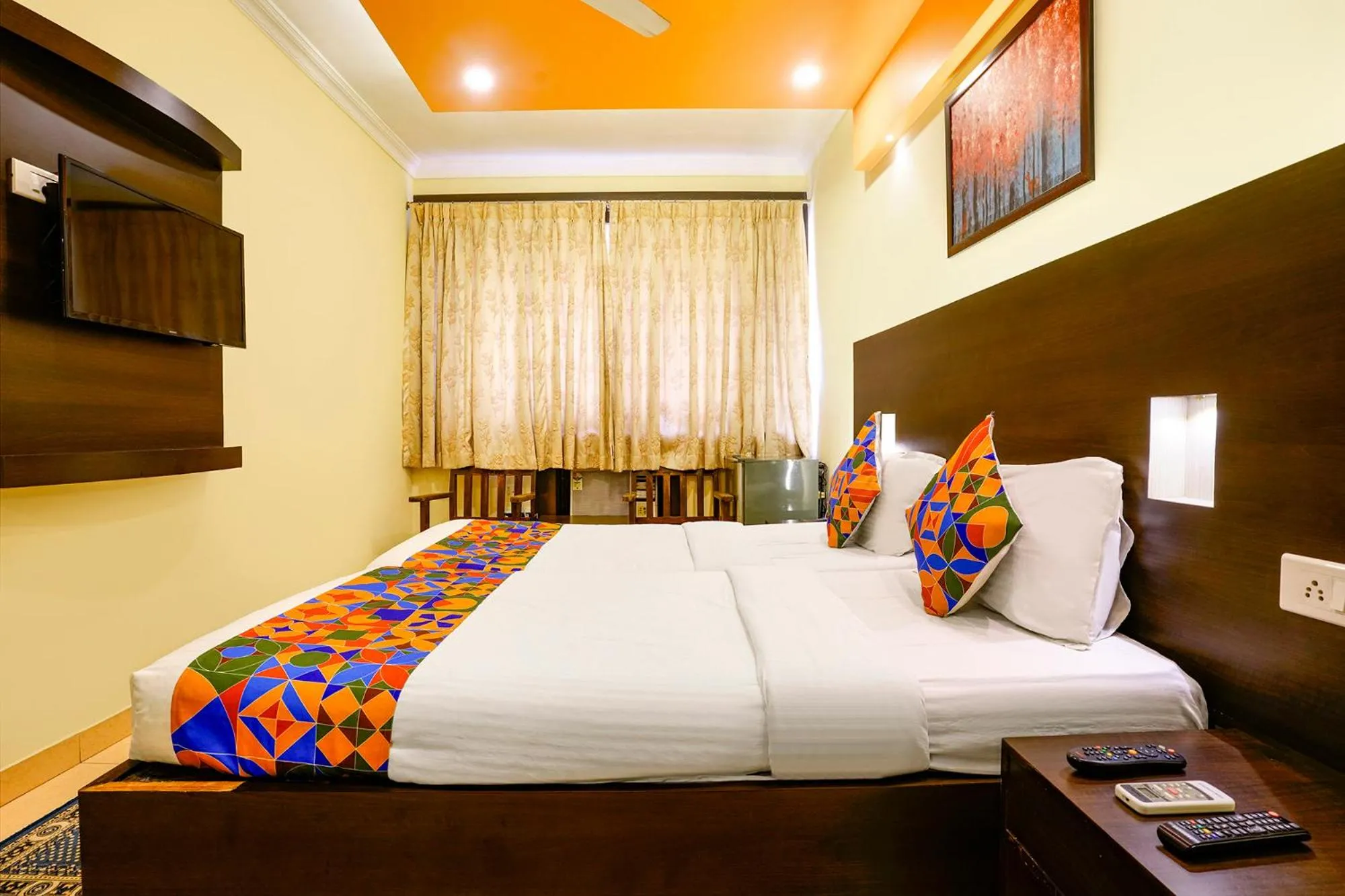 Bed in Fabhotel Manoshanti - Nr Big Daddy Casino