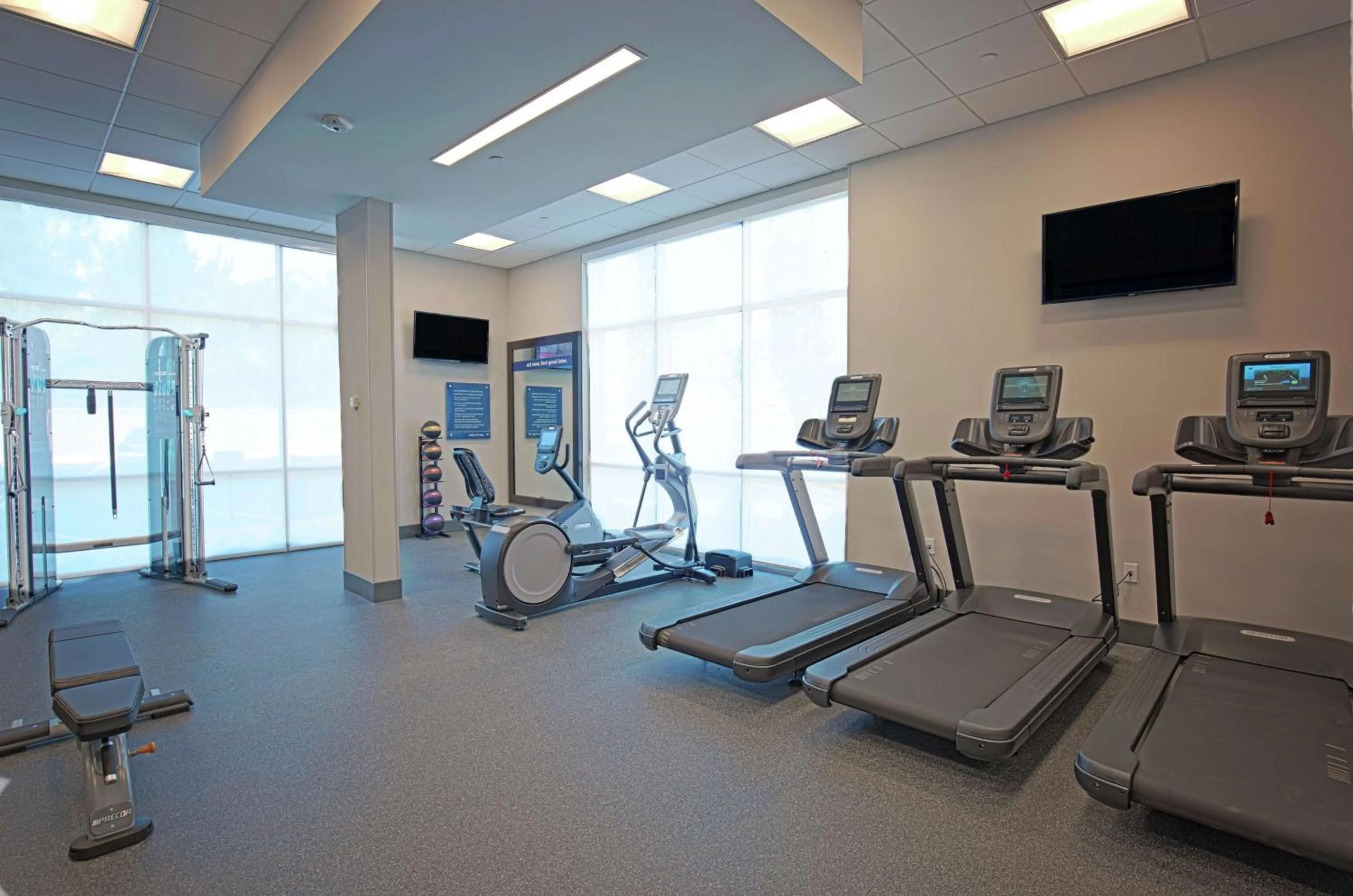 Fitness centre/facilities in Hampton Inn & Suites Asheville Biltmore Area