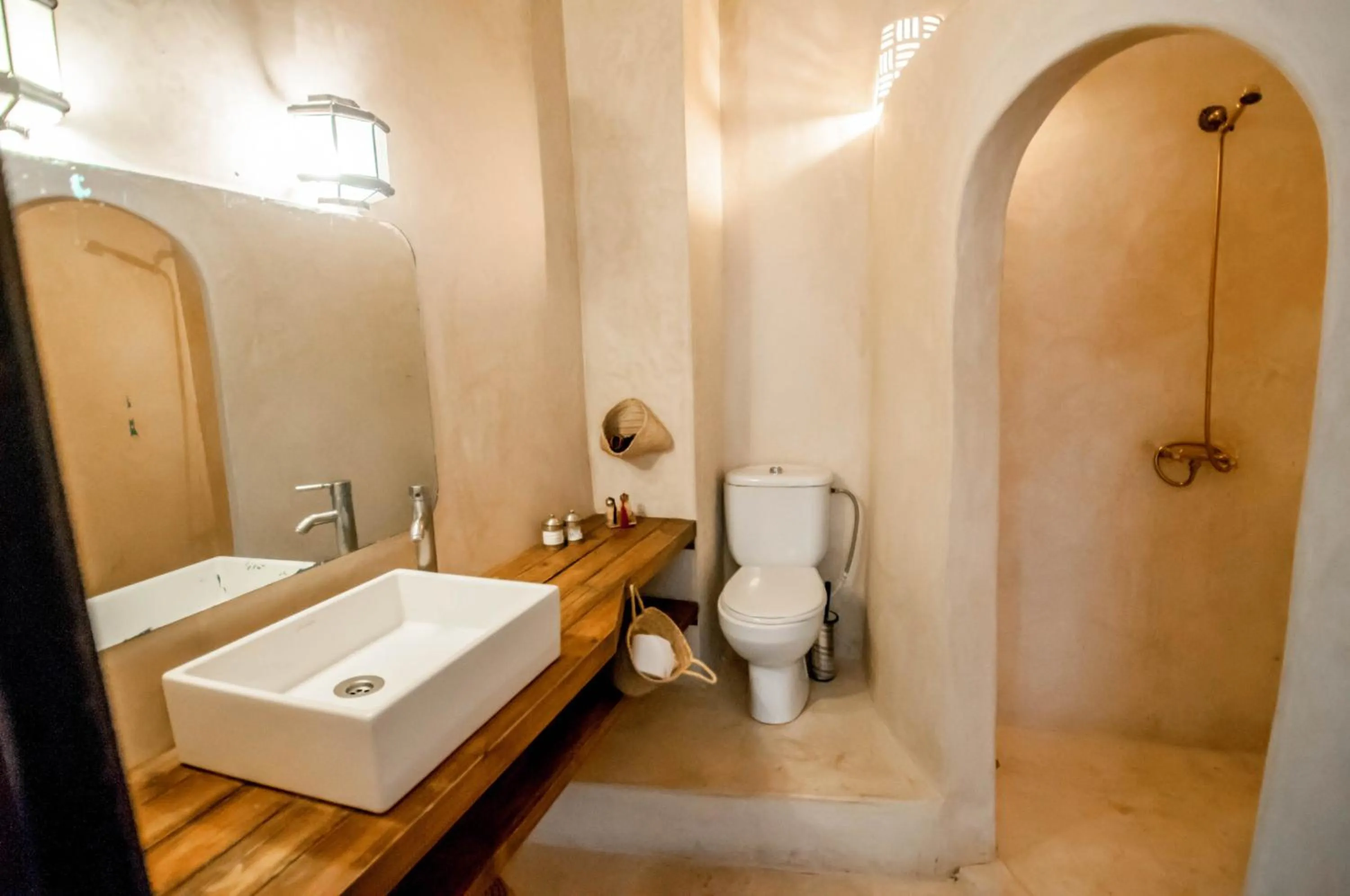 Bathroom in Riad Villa Almeria Hotel & Spa