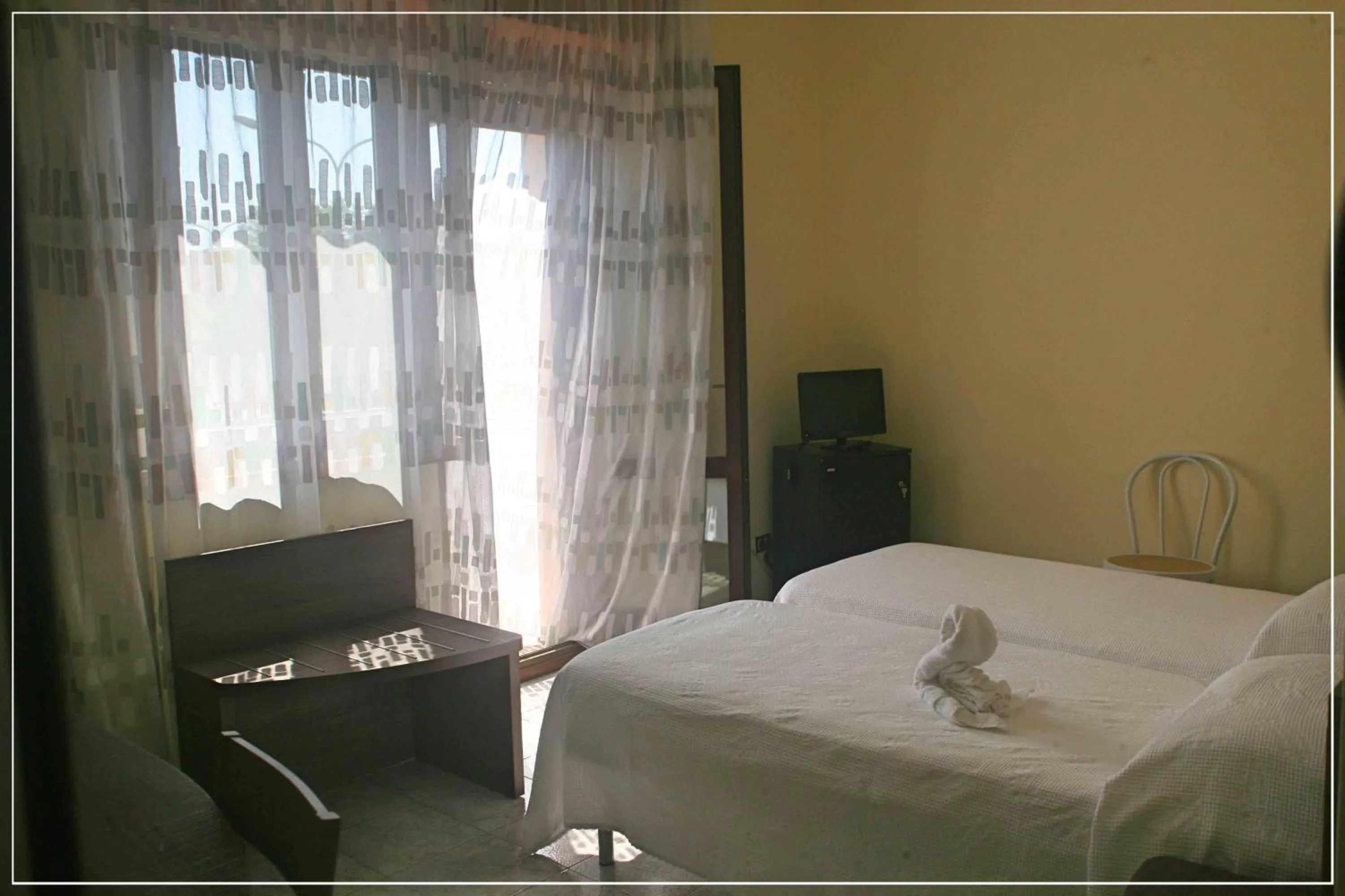 Day, Bed in Hotel I Cugini