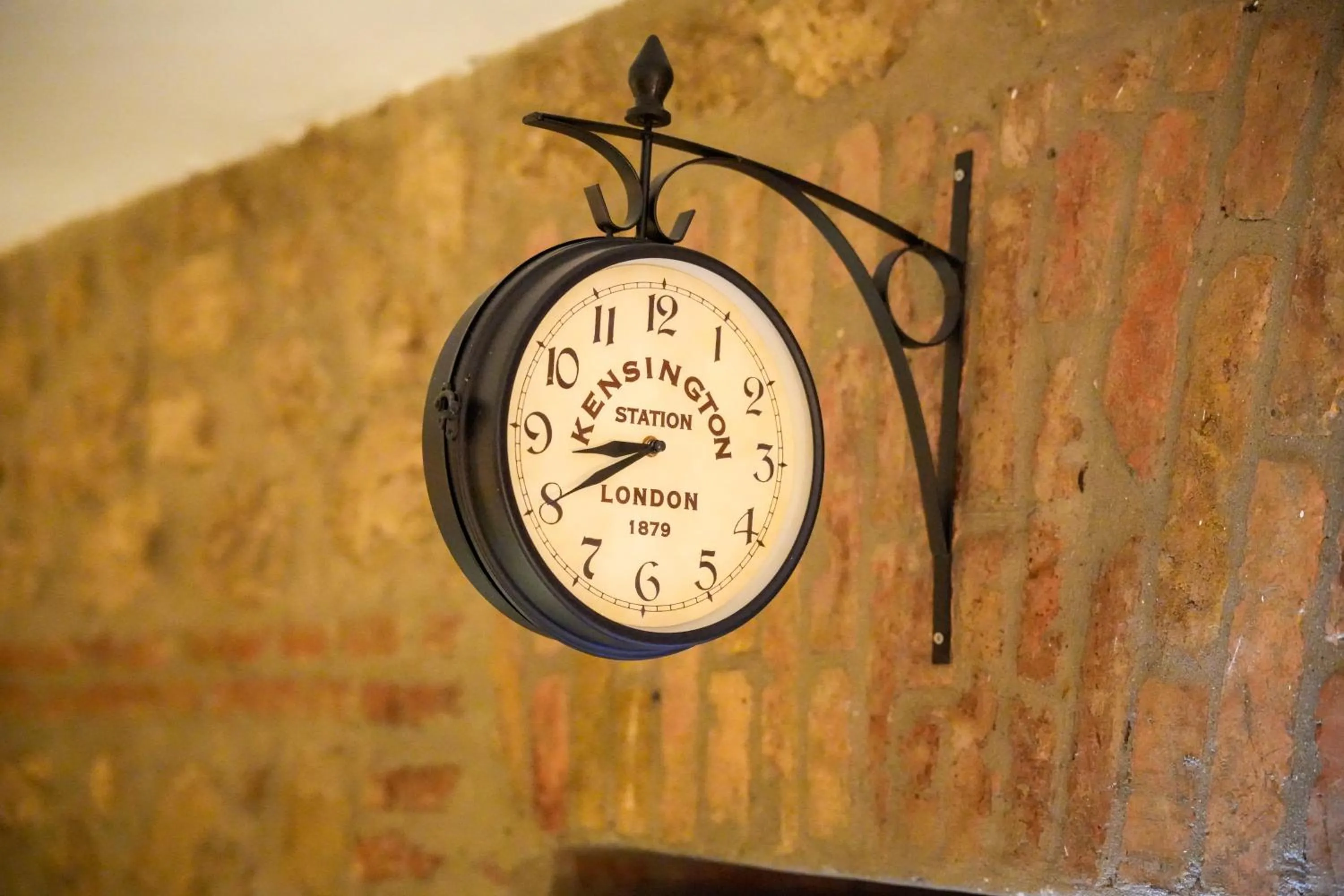 Breakfast in Plana Hotel