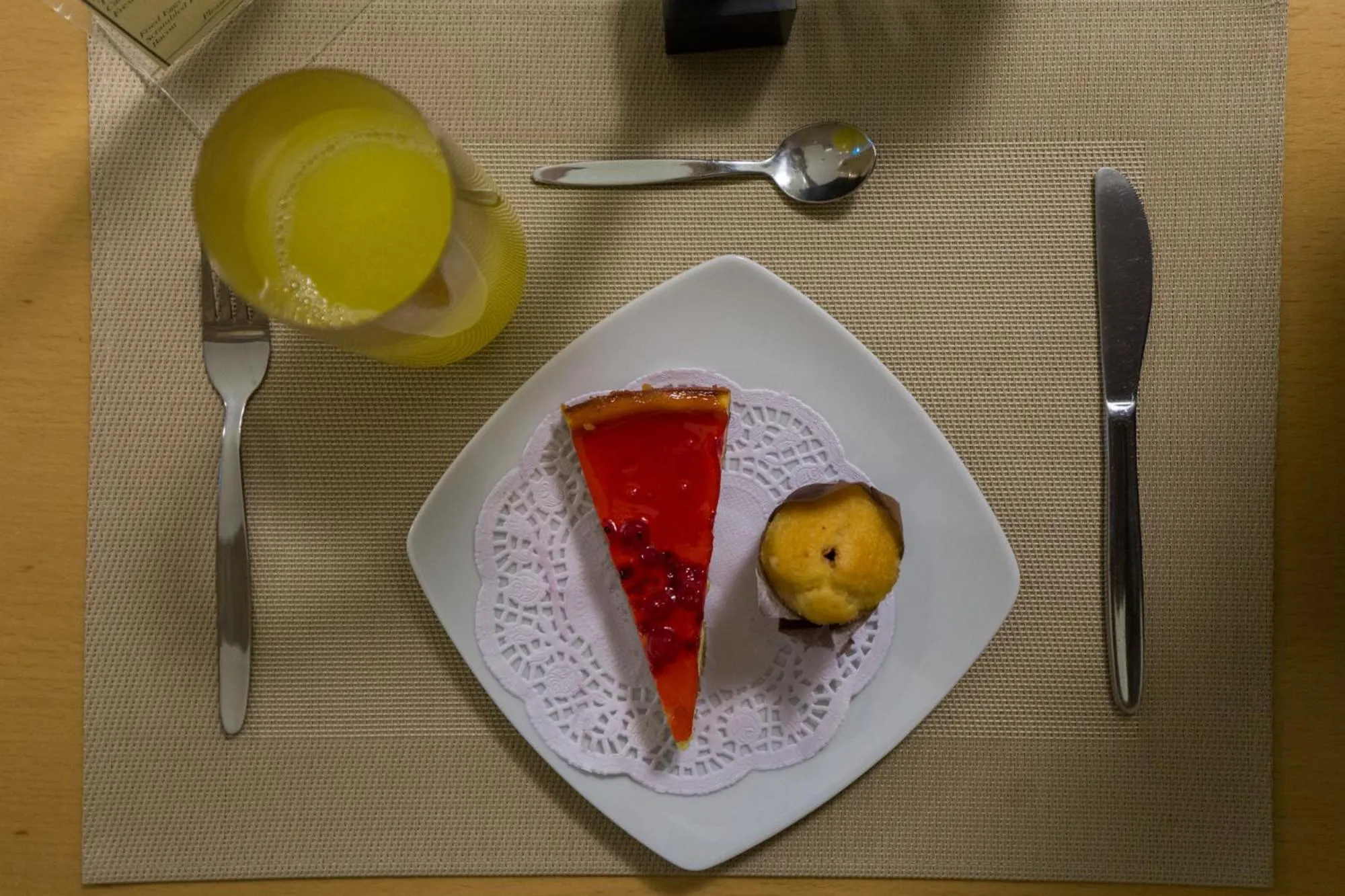 Food and drinks in Plana Hotel