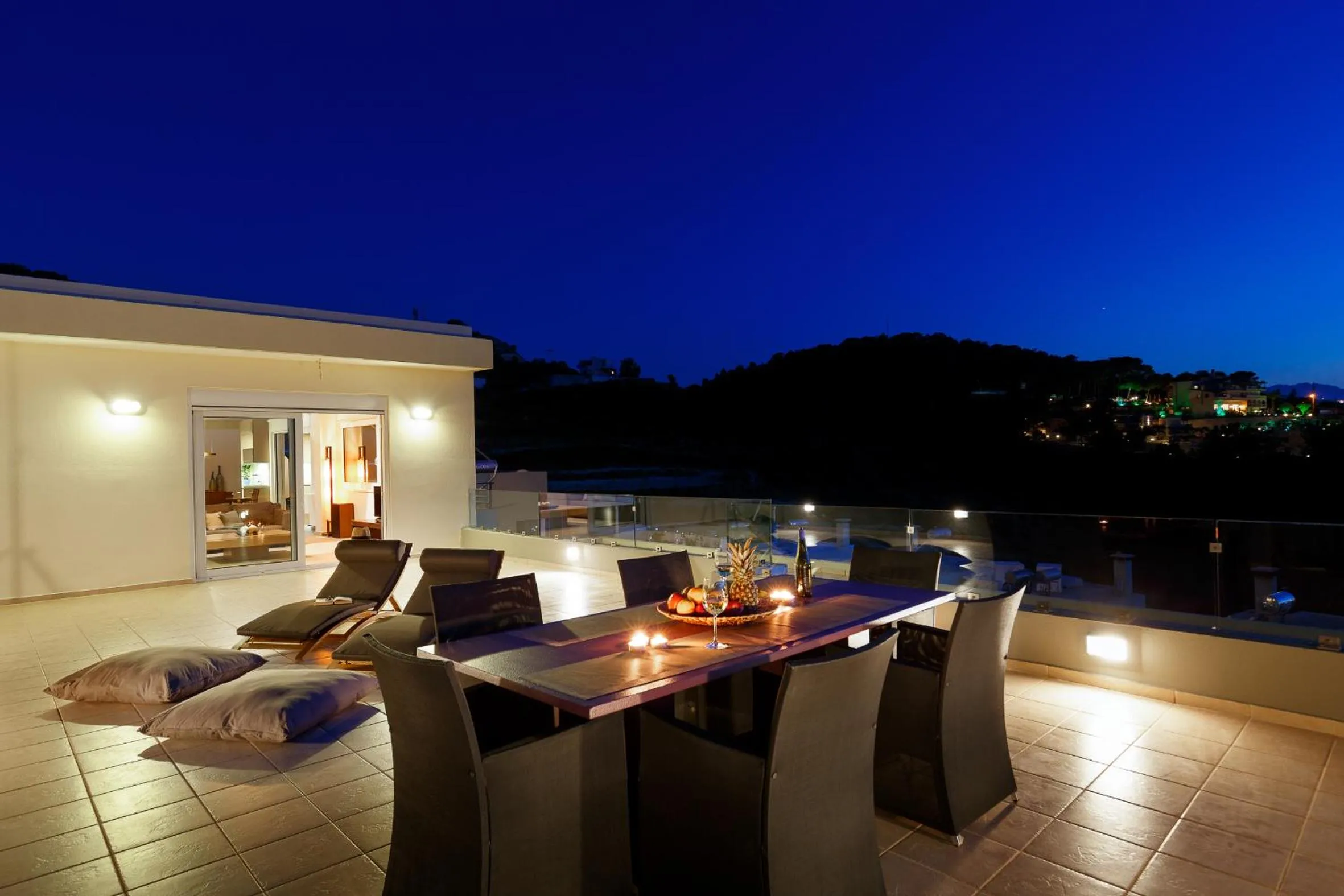 Night in Stelios Penthouse