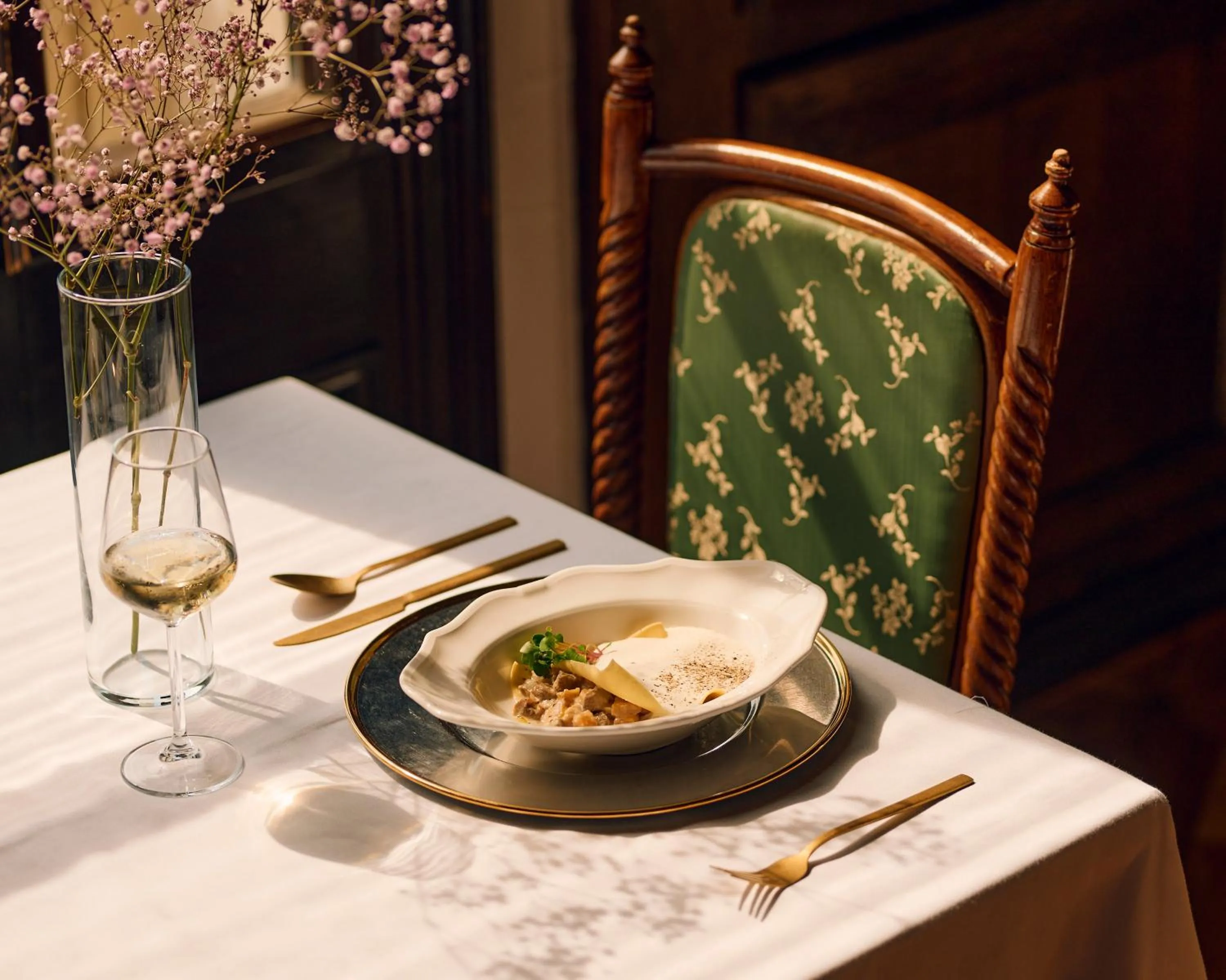 Restaurant/places to eat in Mokrice Castle Estate