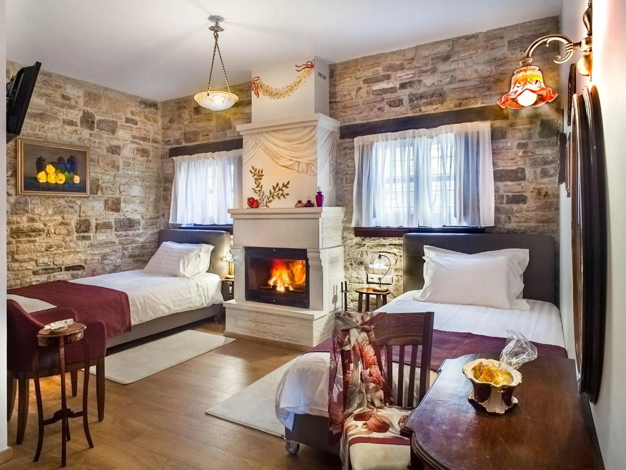 Photo of the whole room, Bed in Gioraldi Art Hotel
