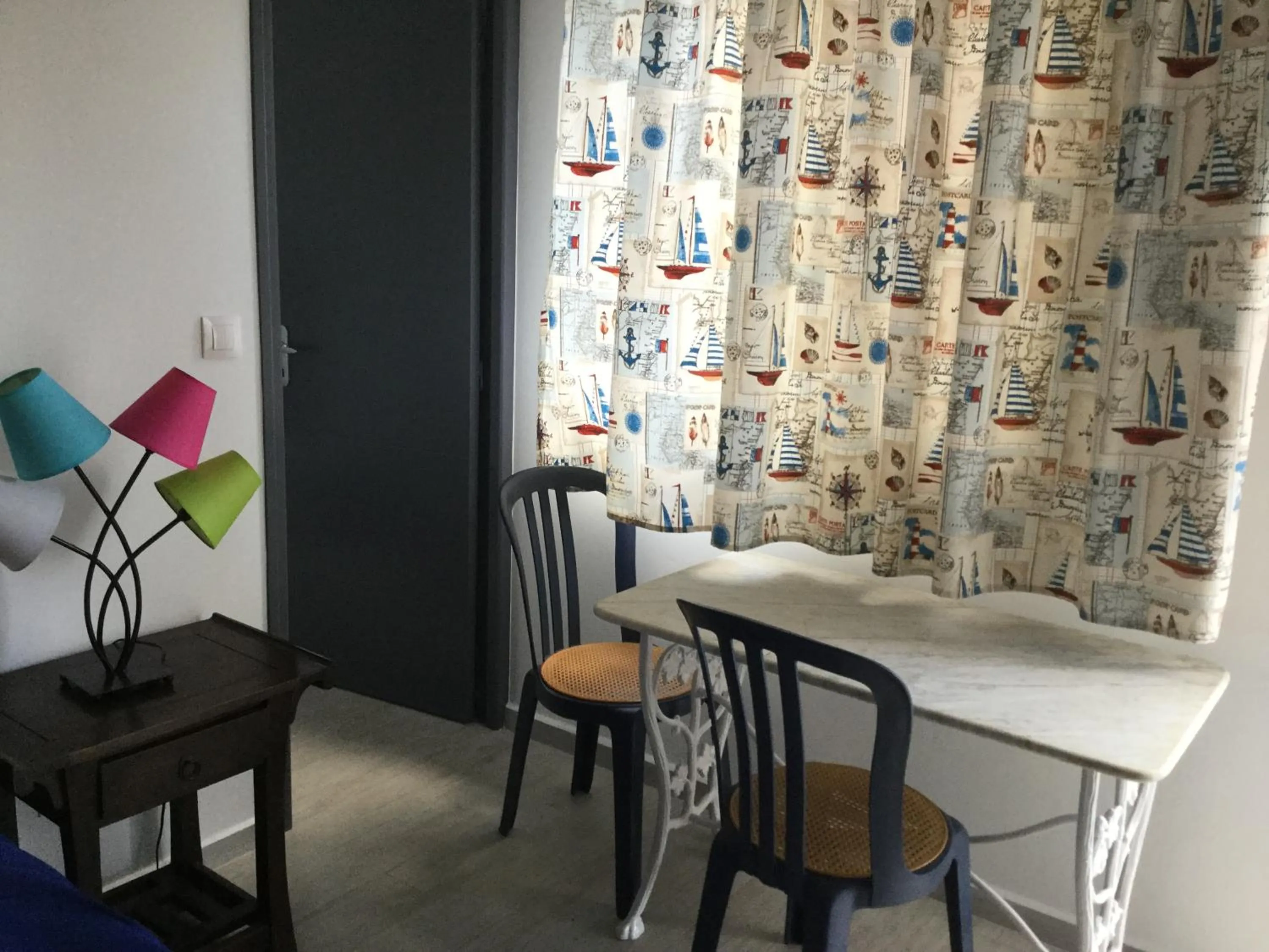 Dining area in La Marine