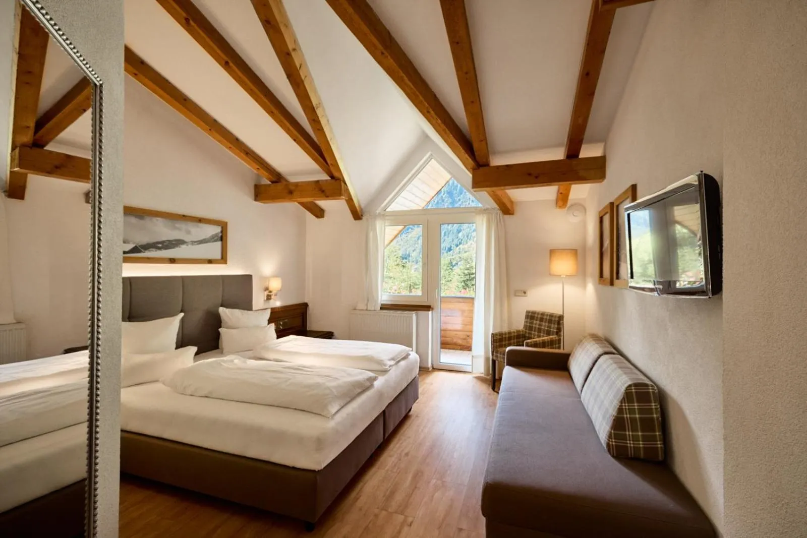Photo of the whole room, Bed in Natur Alpin Hotel Feichtner Hof