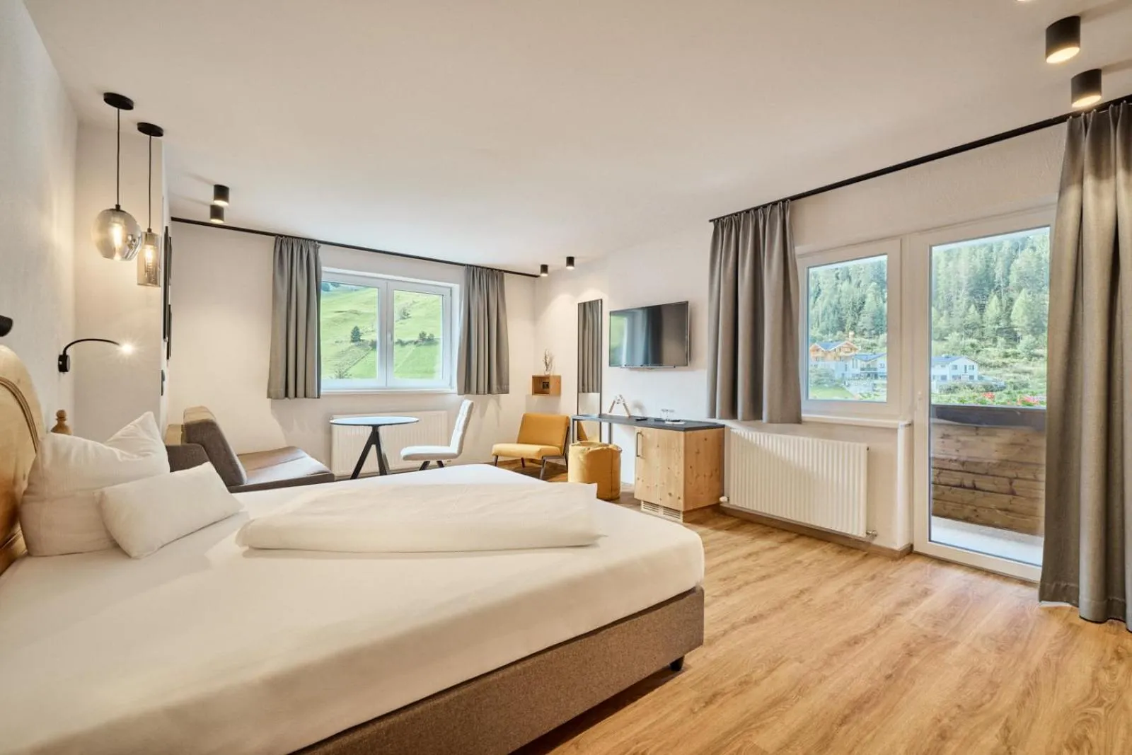 Photo of the whole room, Bed in Natur Alpin Hotel Feichtner Hof
