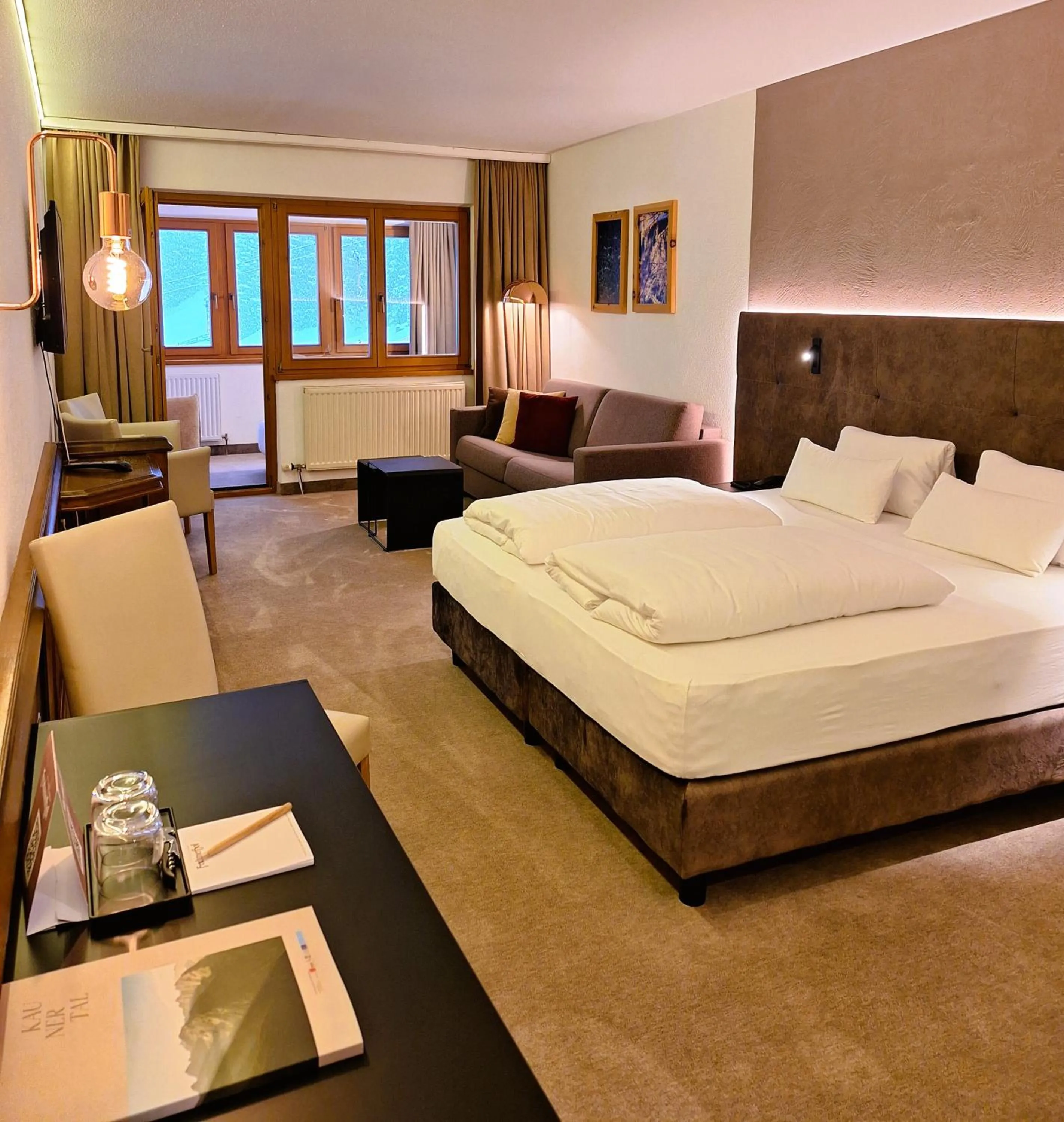 Photo of the whole room, Bed in Natur Alpin Hotel Feichtner Hof