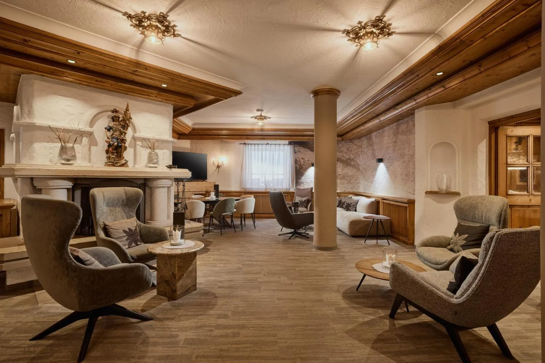 Lounge or bar in Natur Alpin Hotel Feichtner Hof
