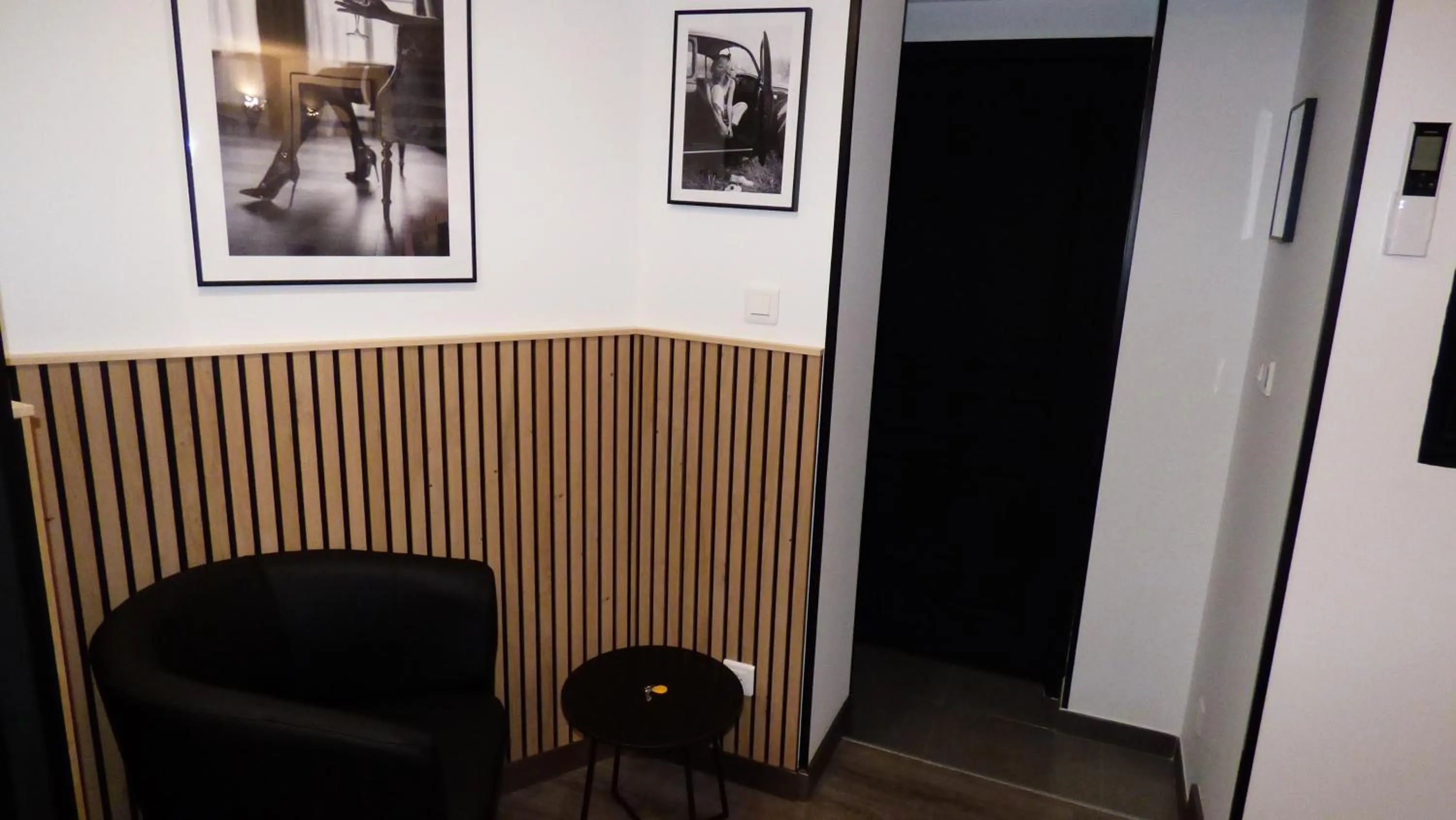 Living room in La Colline aux Yeux Doubs