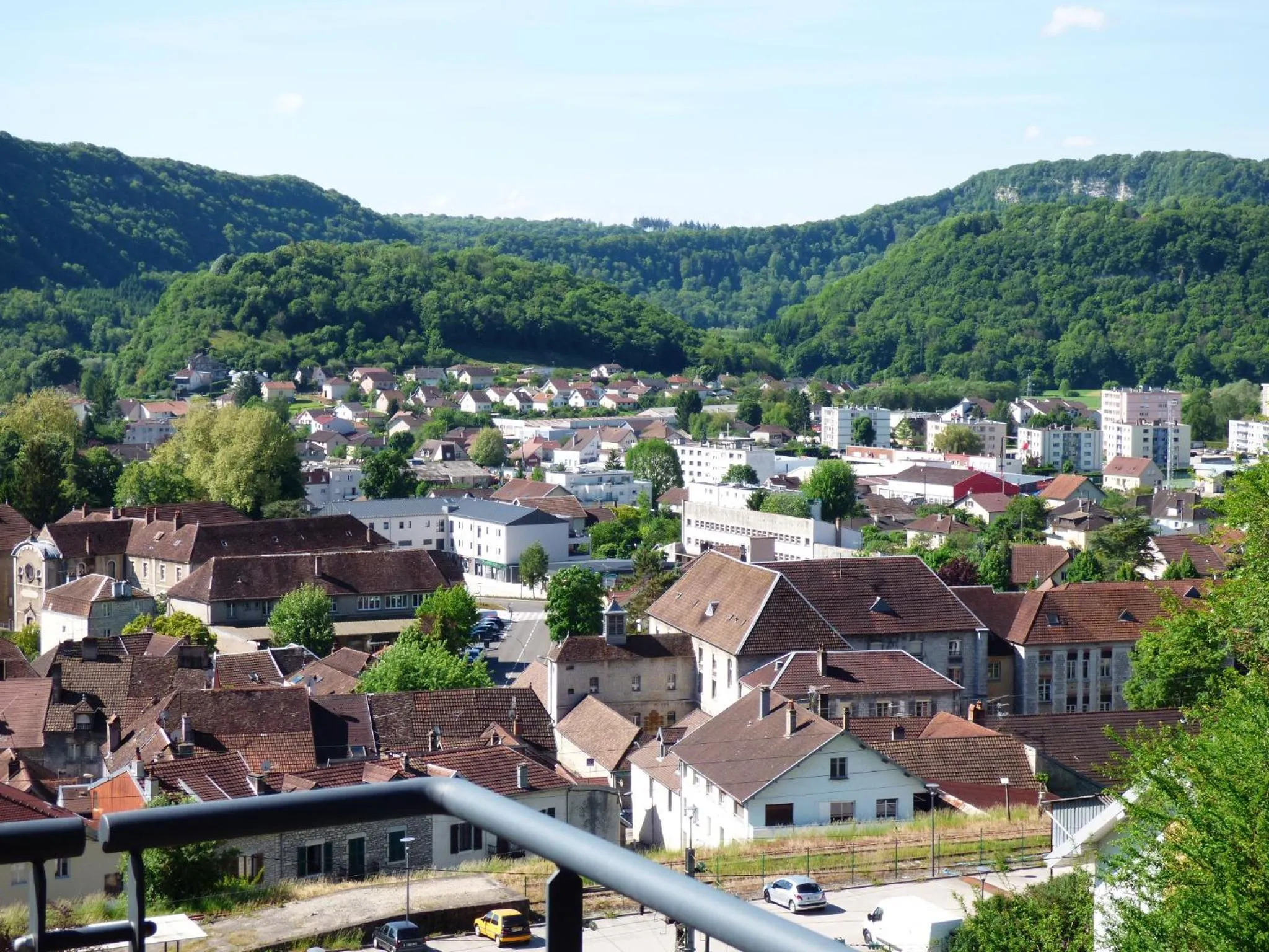 City view in La Colline aux Yeux Doubs