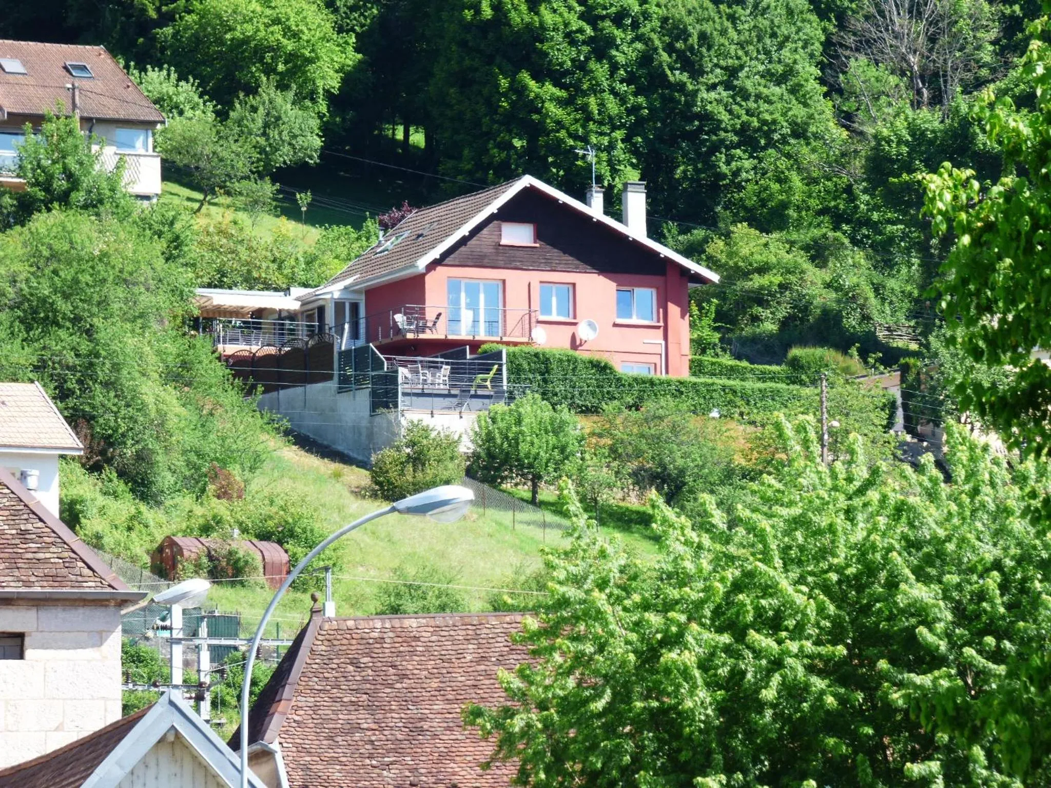 Property building in La Colline aux Yeux Doubs