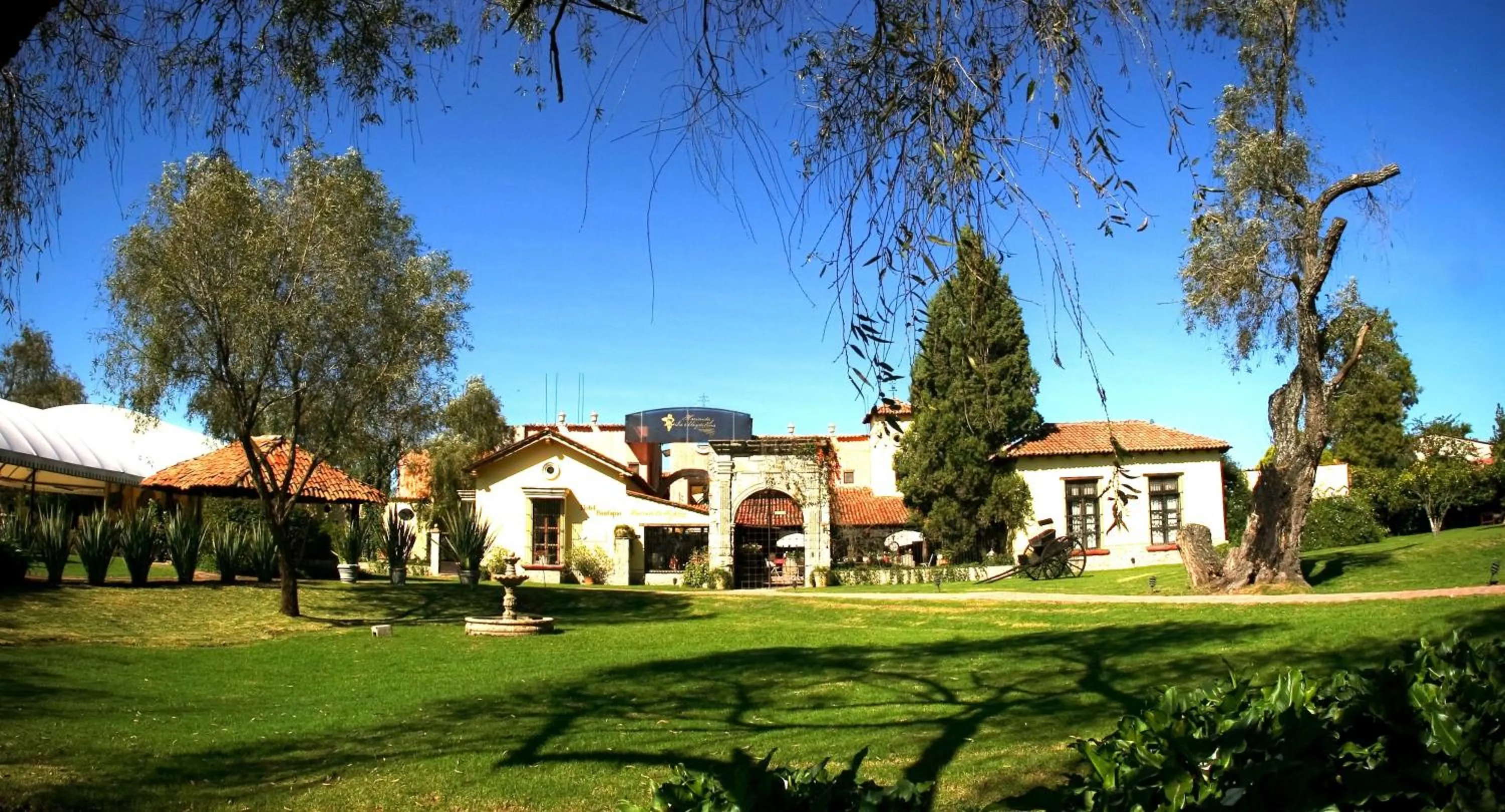 Facade/entrance in Hacienda La Magdalena