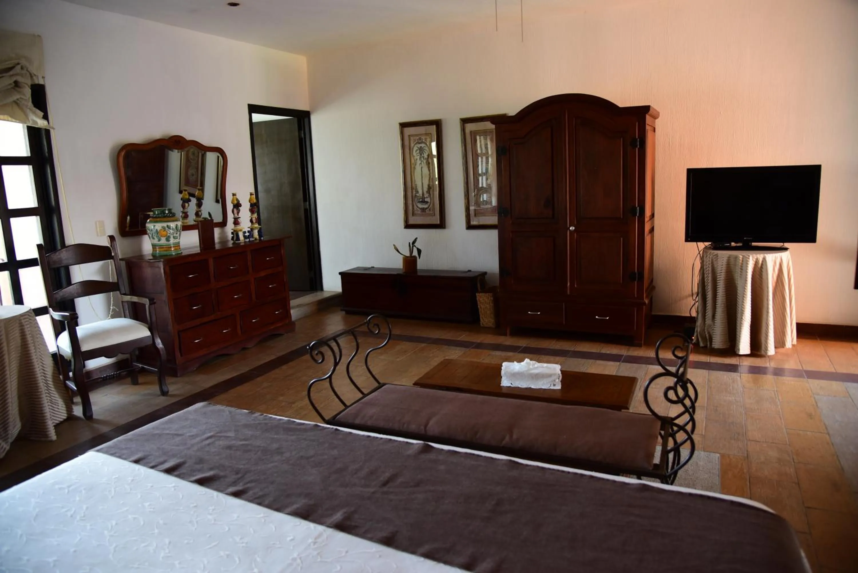 Photo of the whole room, Bed in Hacienda La Magdalena
