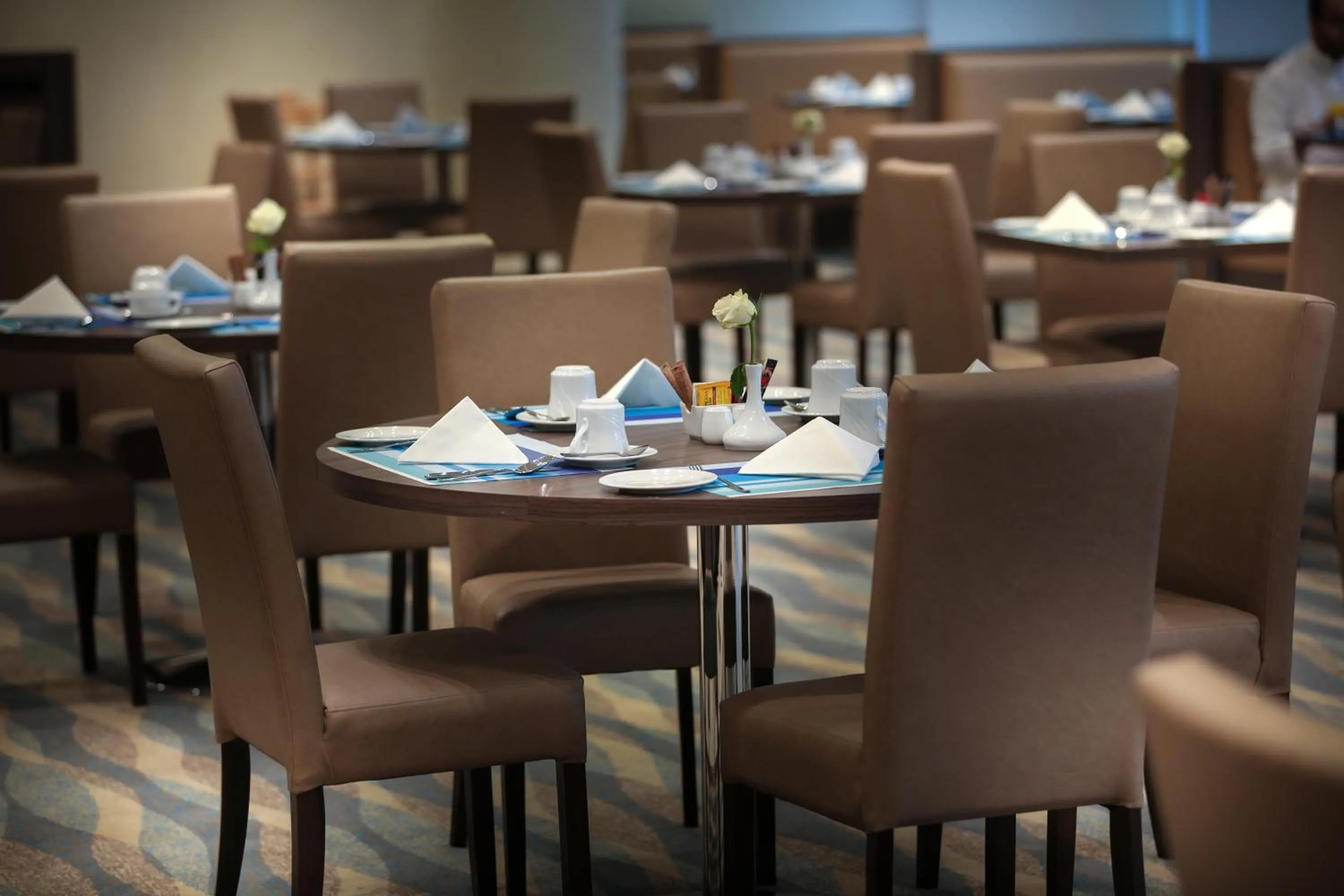 Restaurant/places to eat in Howard Johnson Dammam Hotel