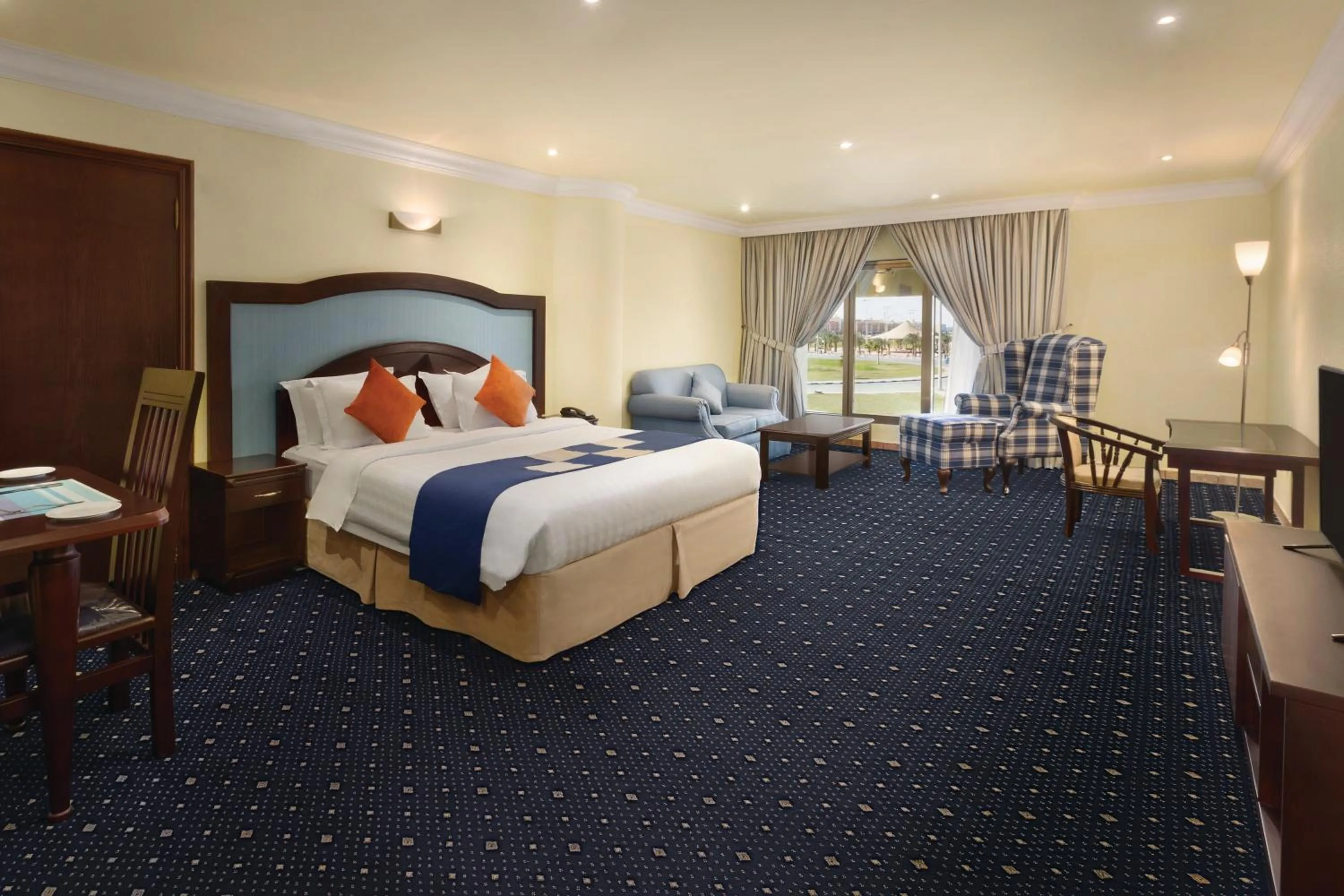 Guests, Bed in Howard Johnson Dammam Hotel